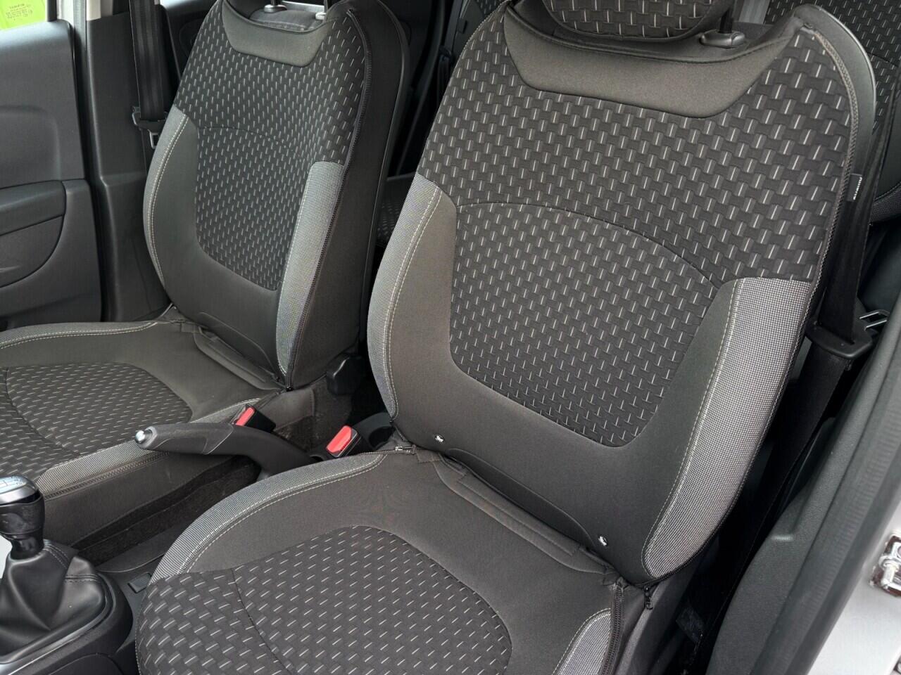 Renault Captur view 13