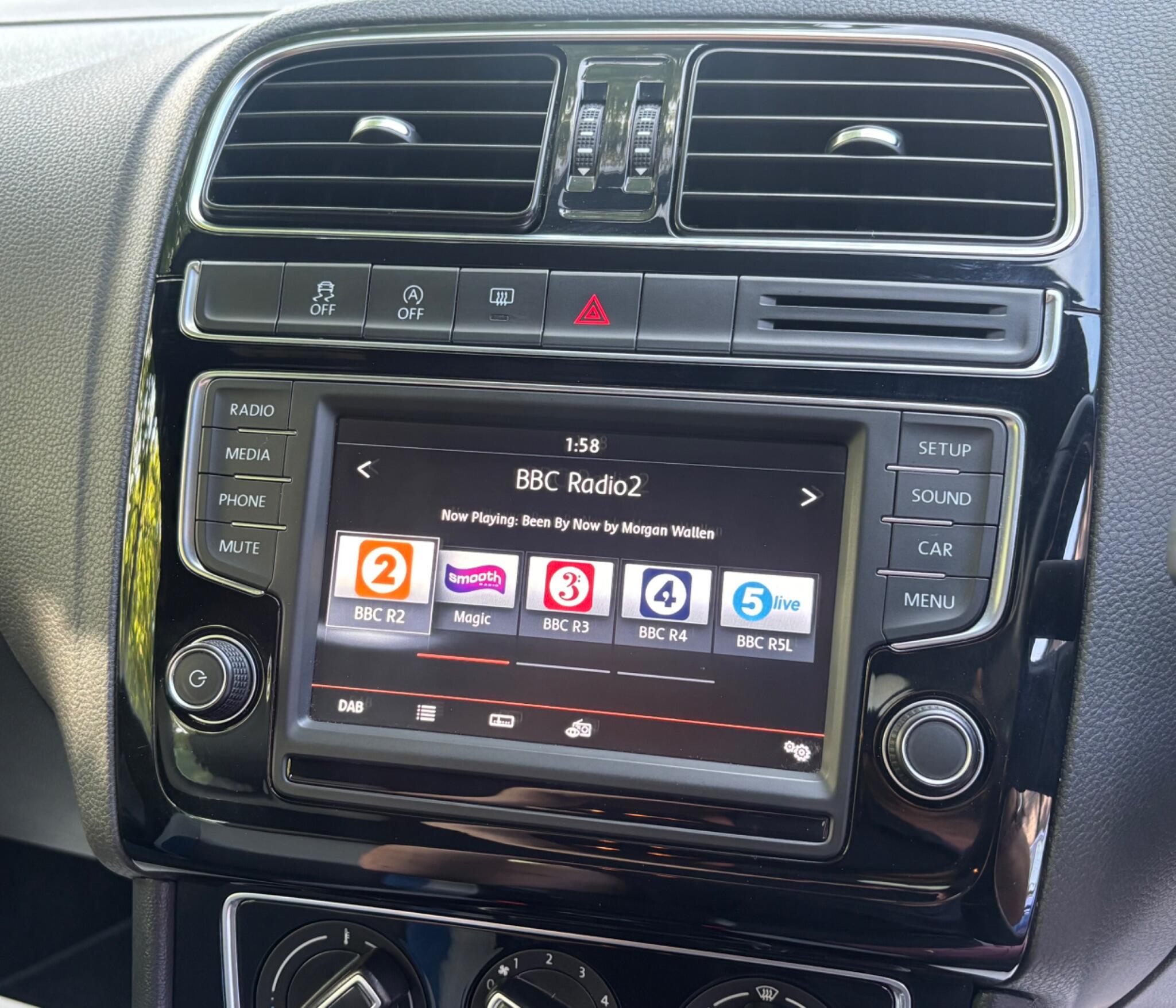 Volkswagen Polo view 19