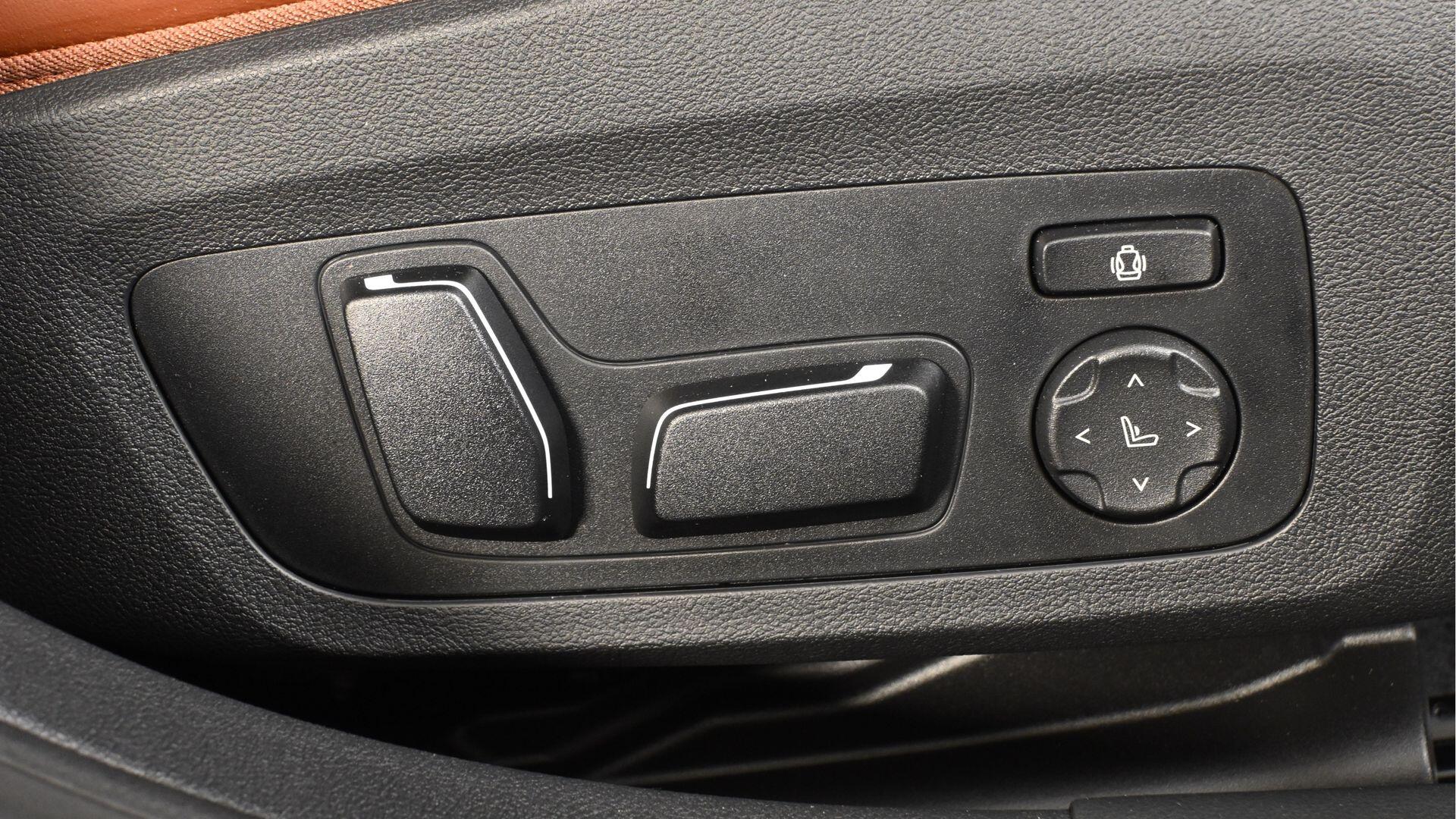 BMW i4 view 36
