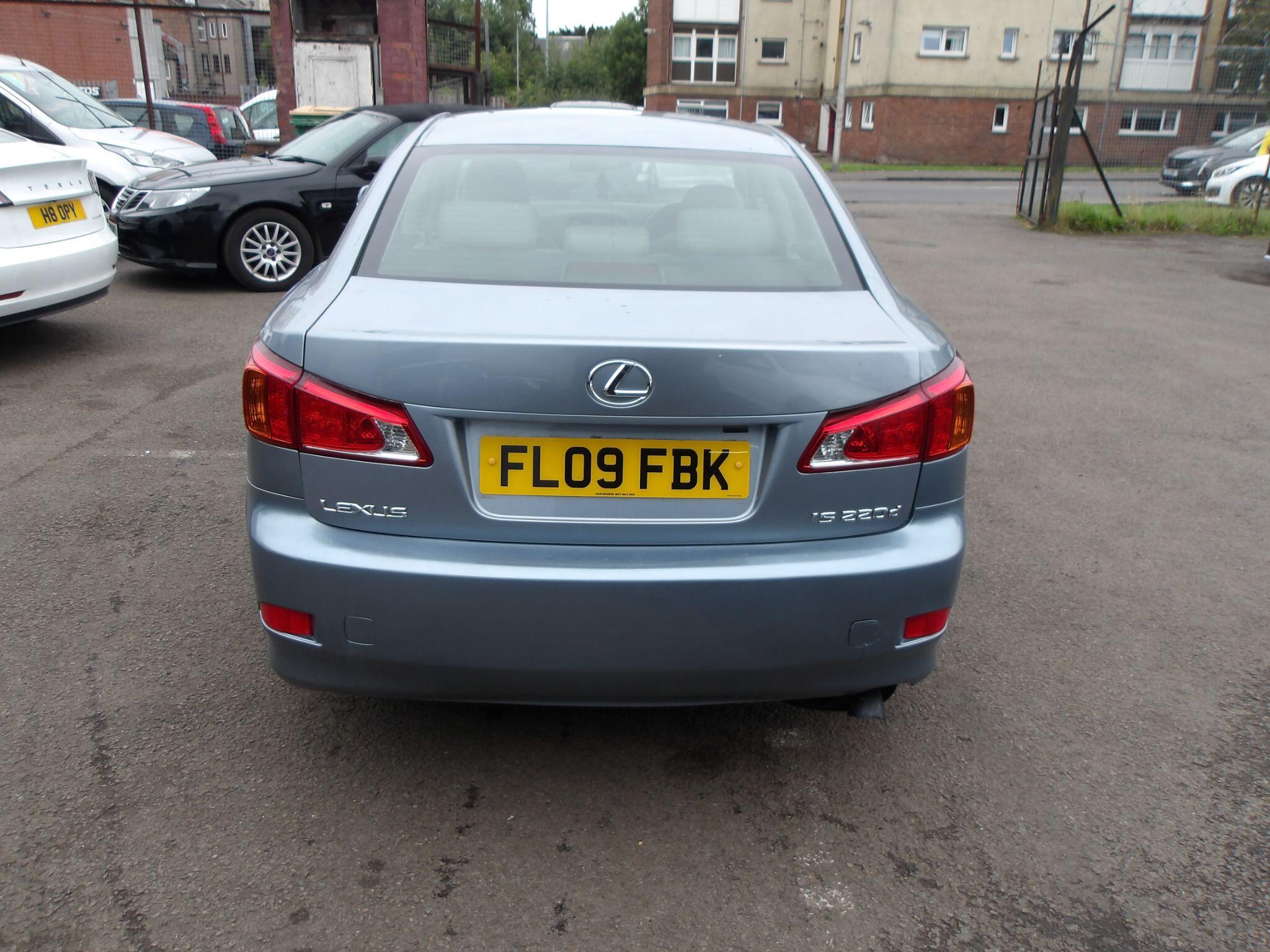 Lexus IS view 6