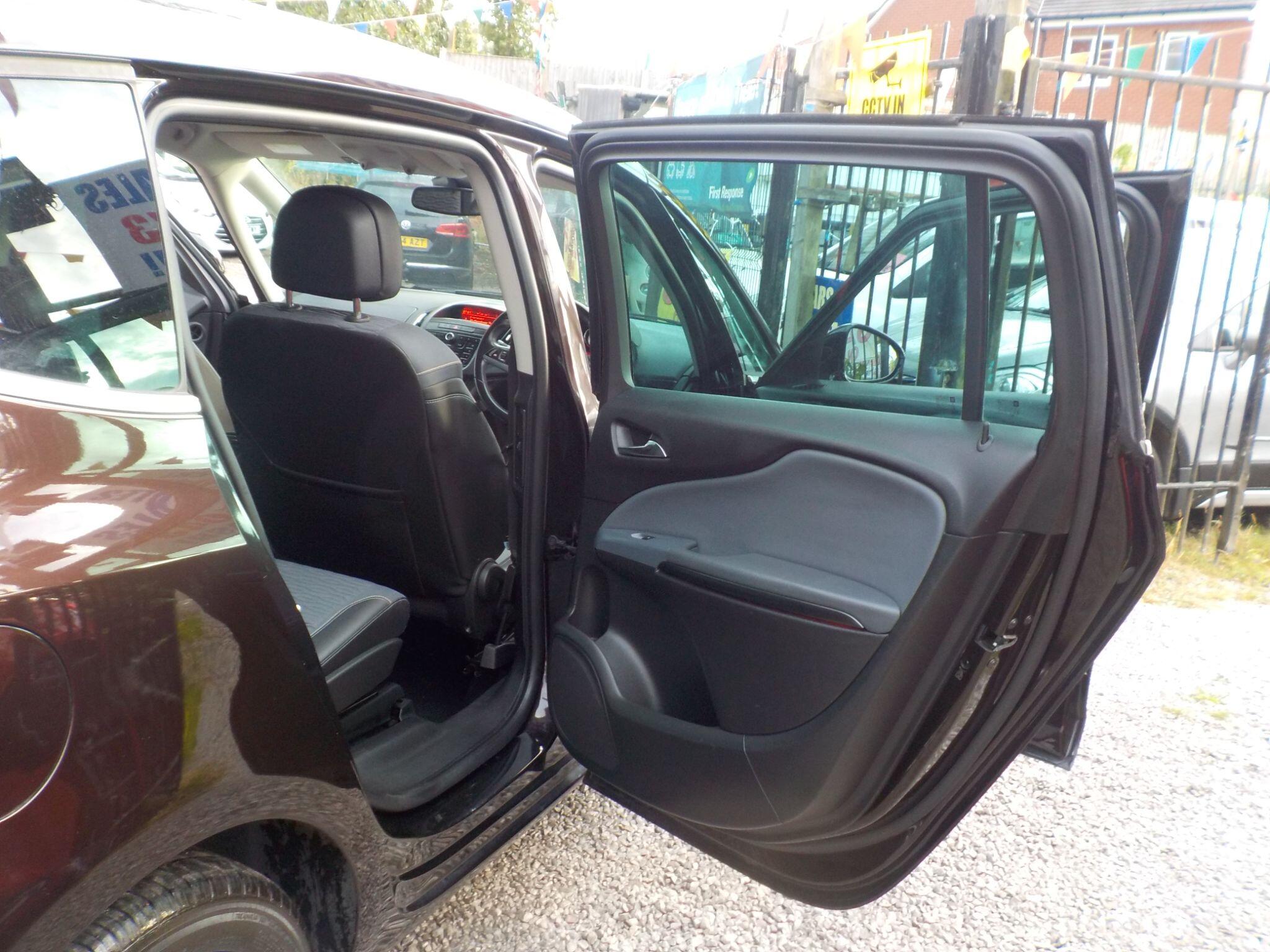 Vauxhall Zafira Tourer 2.0 CDTi SE Euro 5 5dr