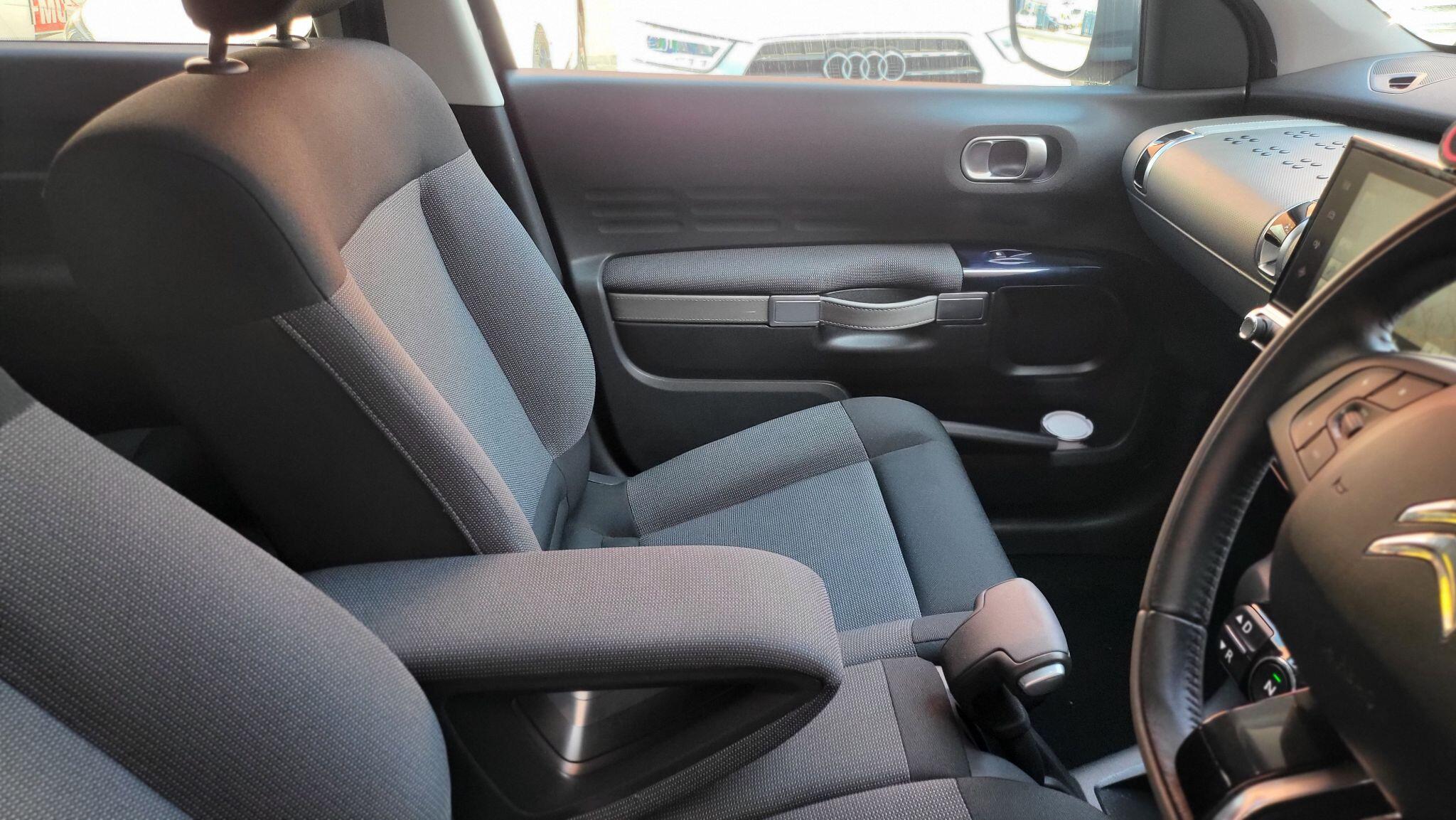 Citroen C4 Cactus view 30