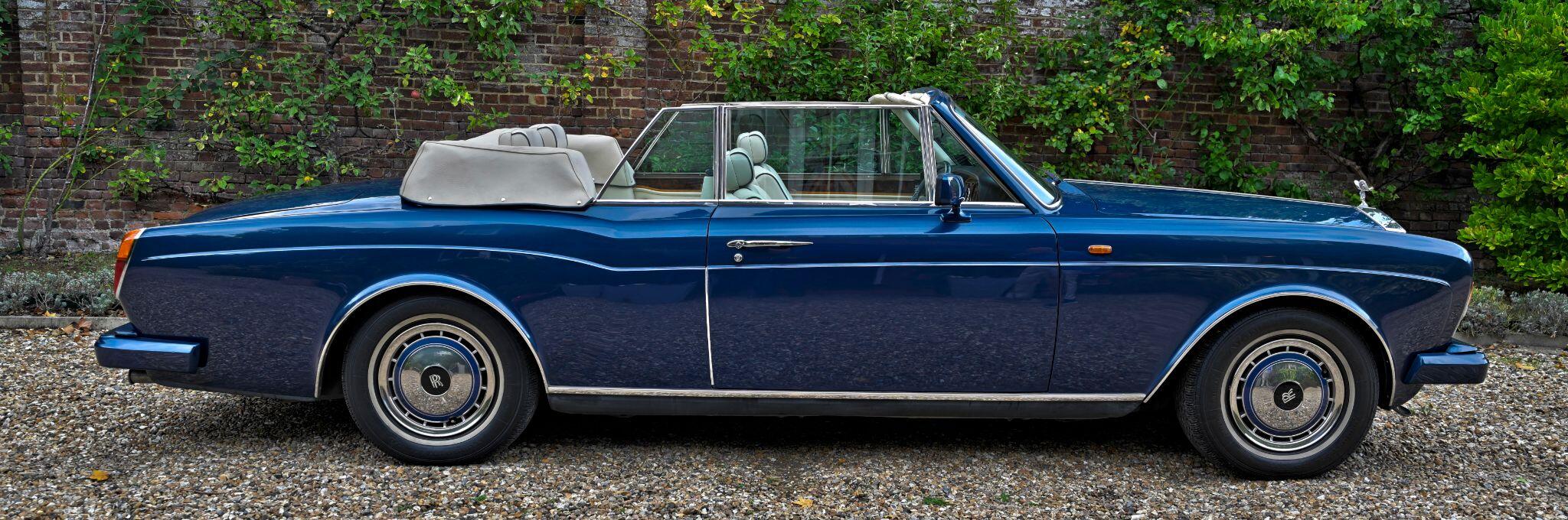 Rolls-Royce Corniche view 26