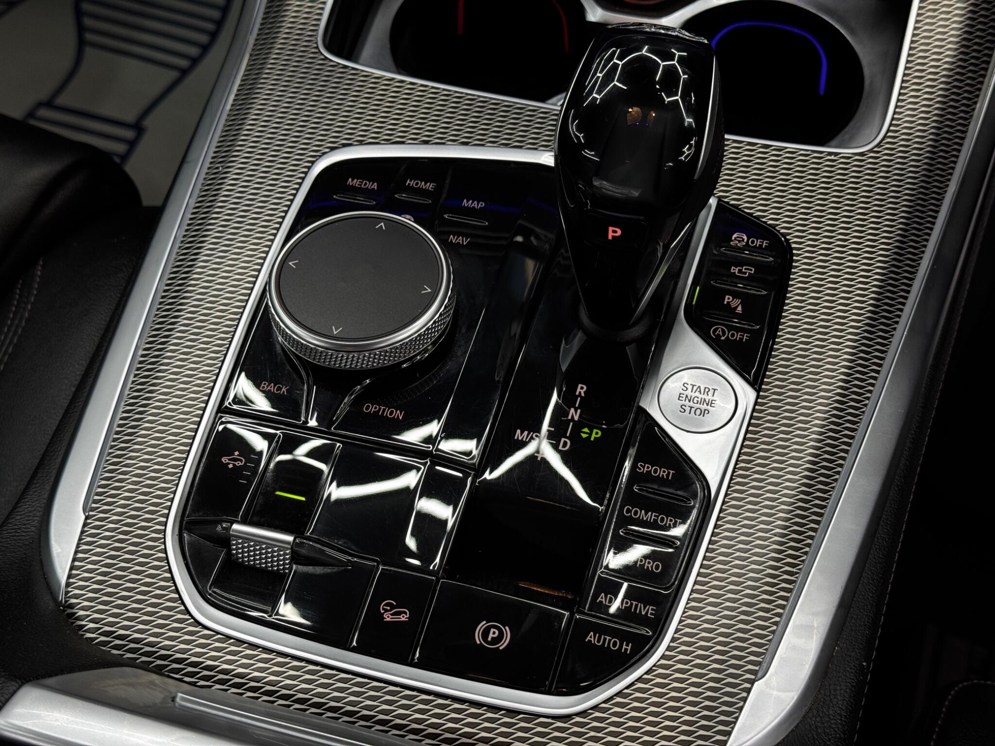 BMW X5 view 28