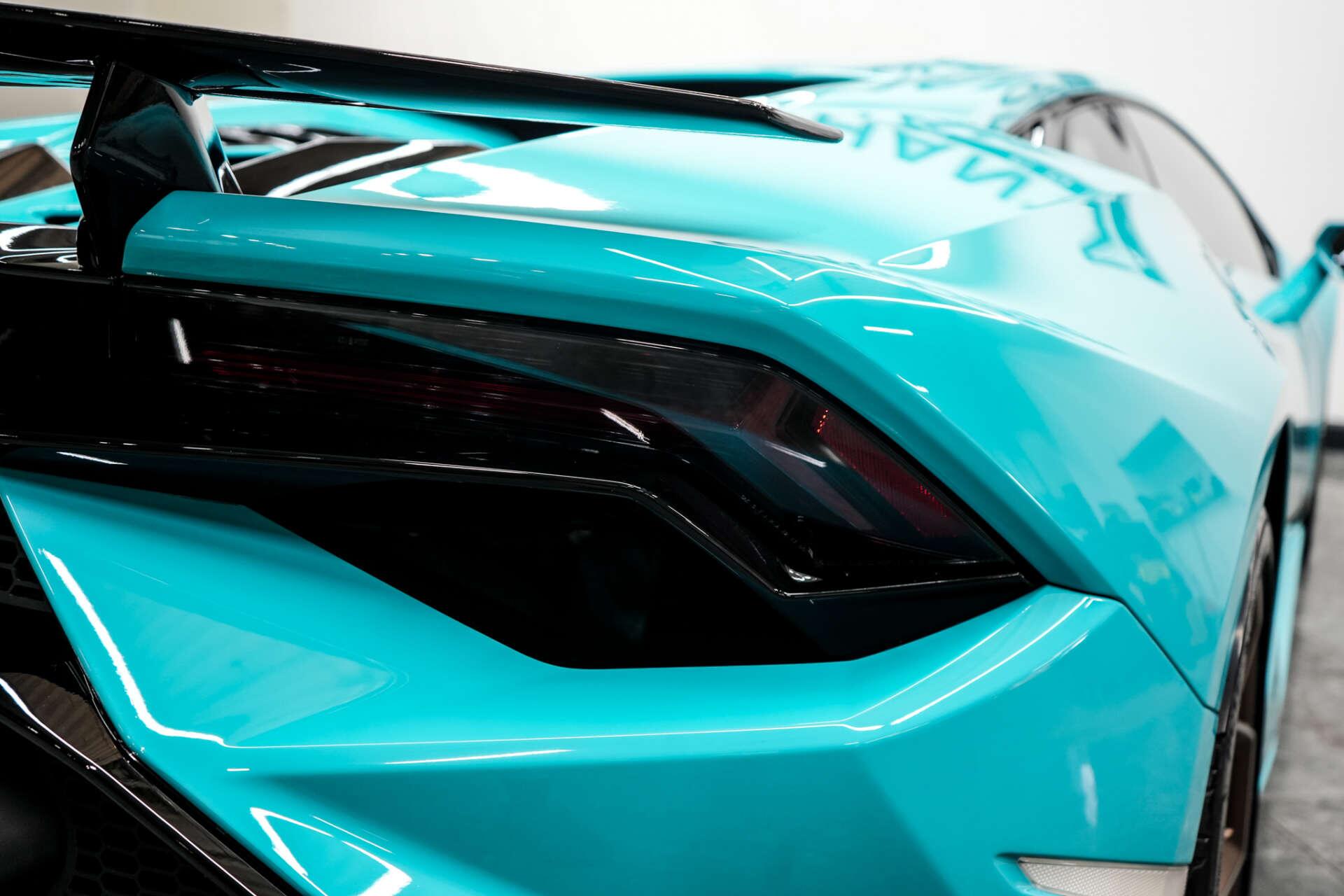 Lamborghini Huracan view 22