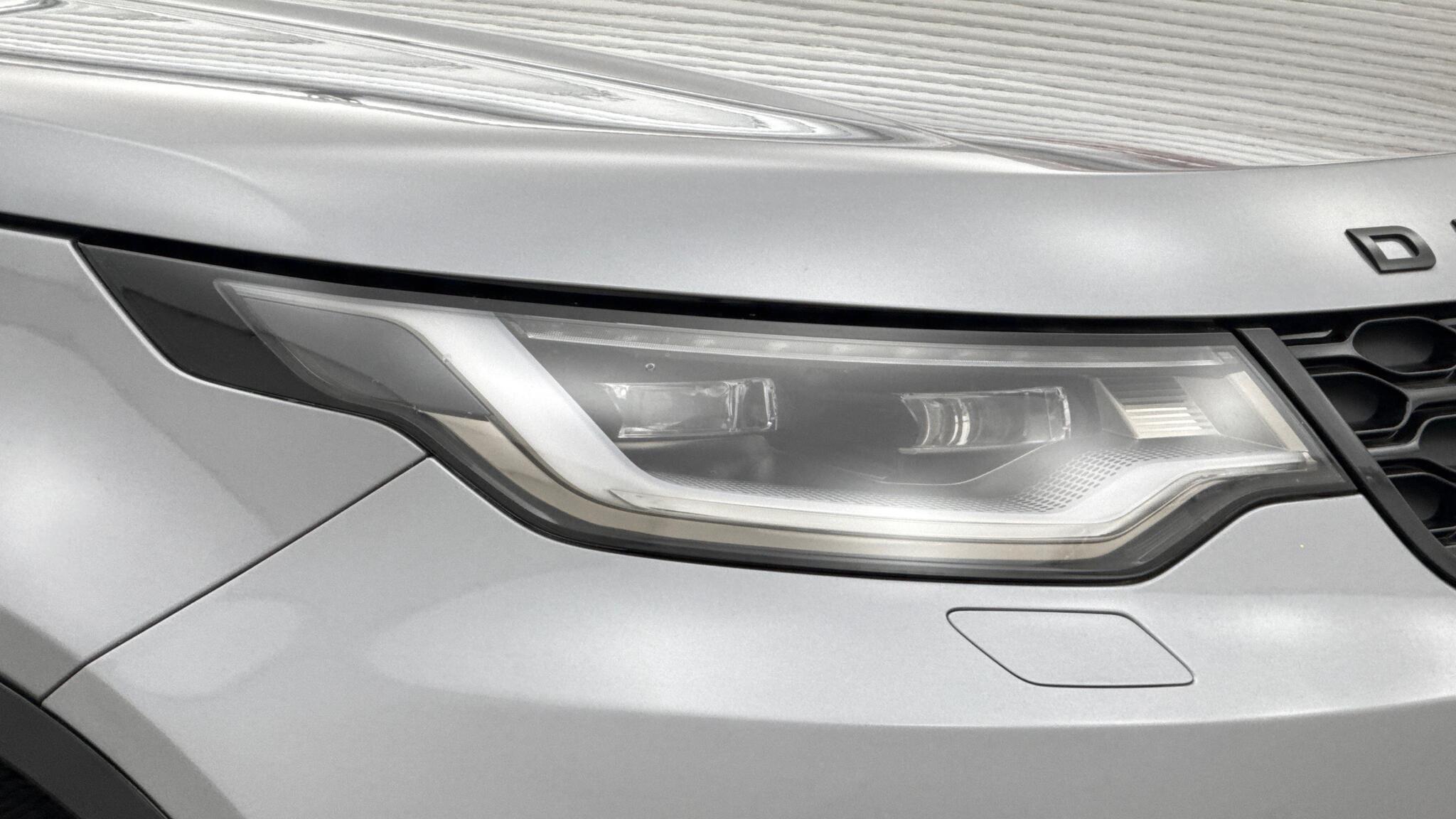 Land Rover Discovery view 17