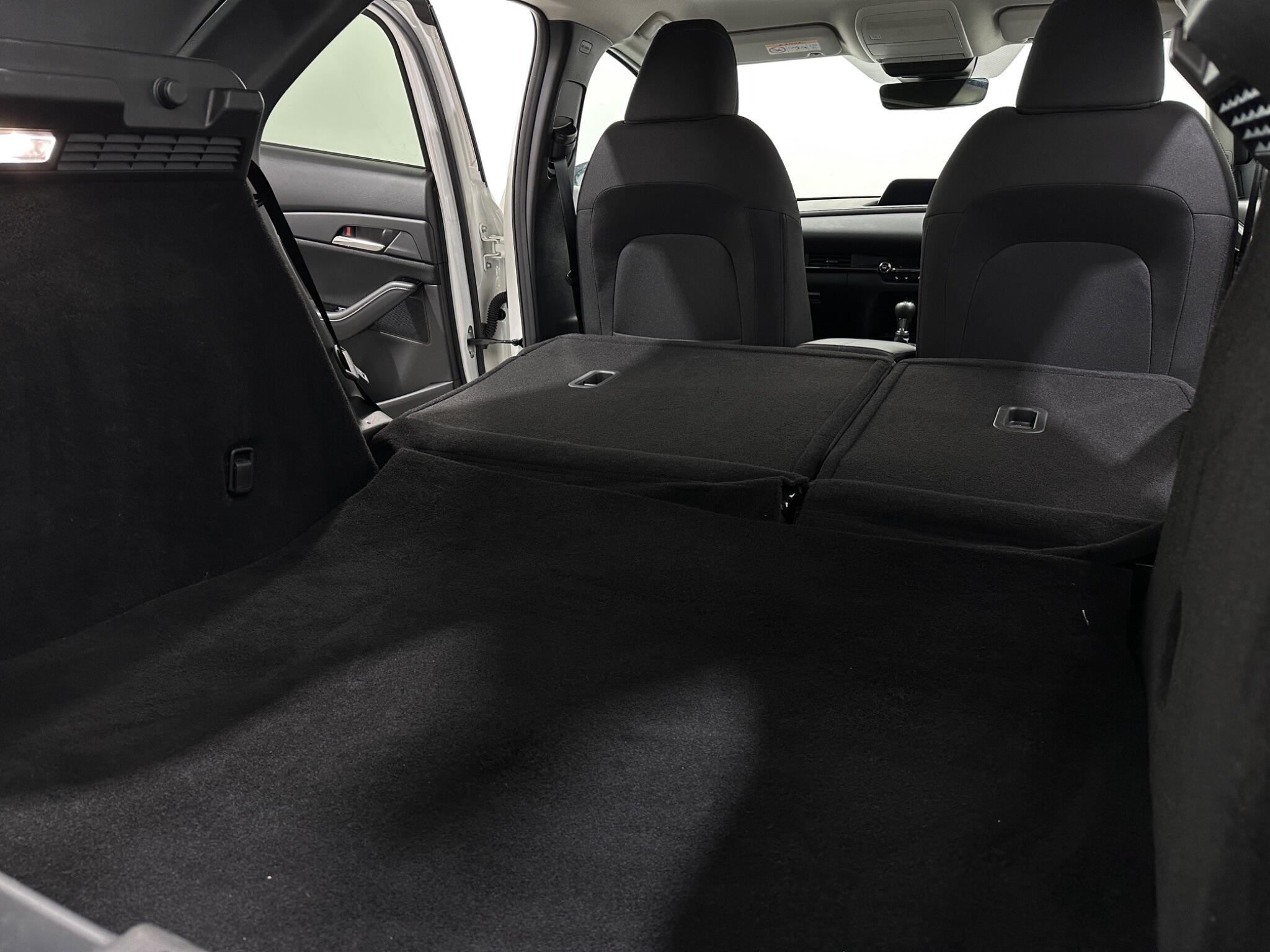 Mazda CX-30 view 46