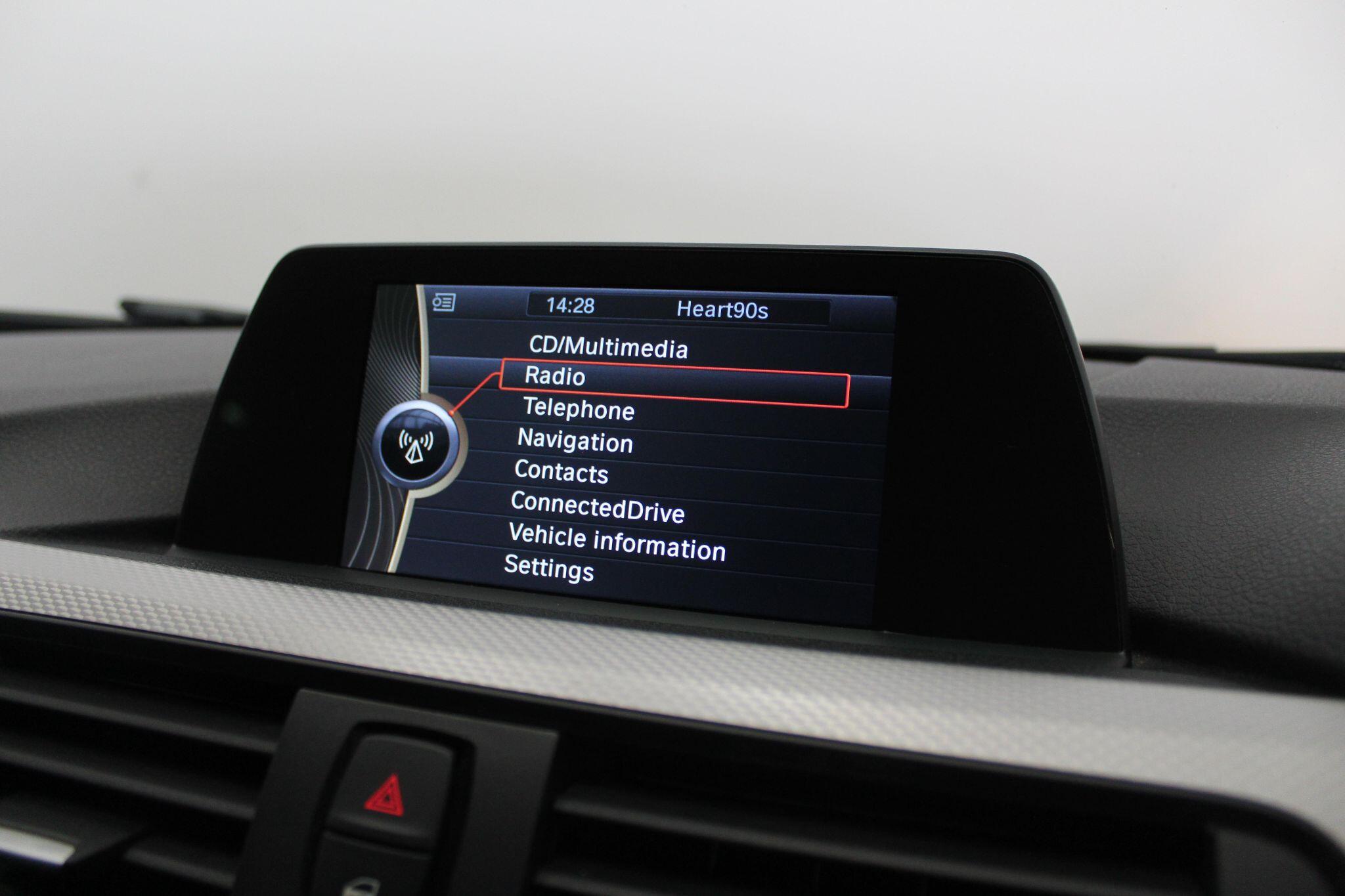 BMW 3 Series view 33