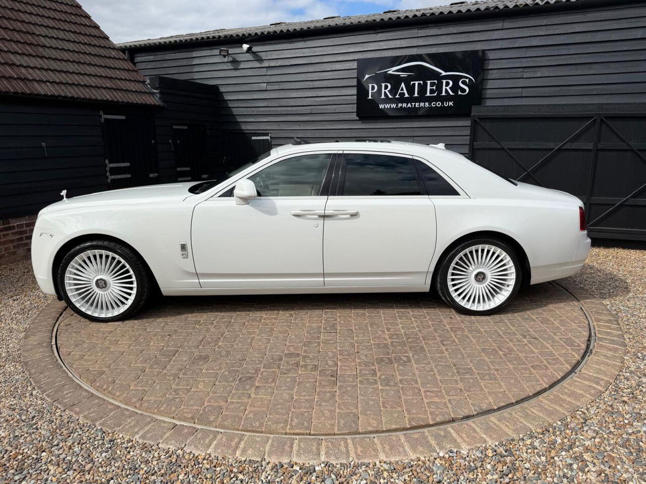 Rolls-Royce Ghost view 68