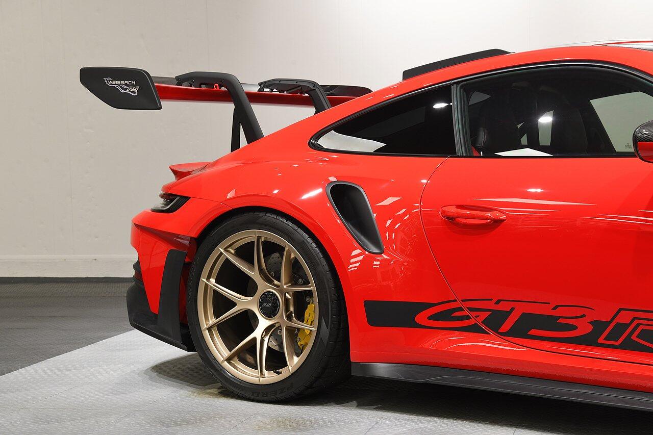 Porsche 911 view 49