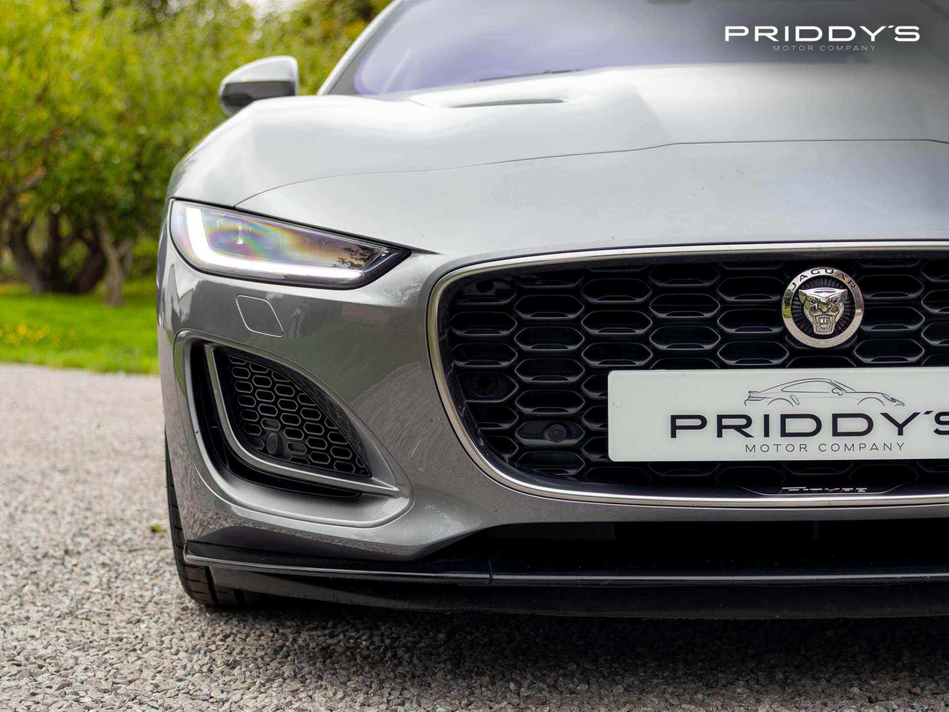 Jaguar F-Type view 39
