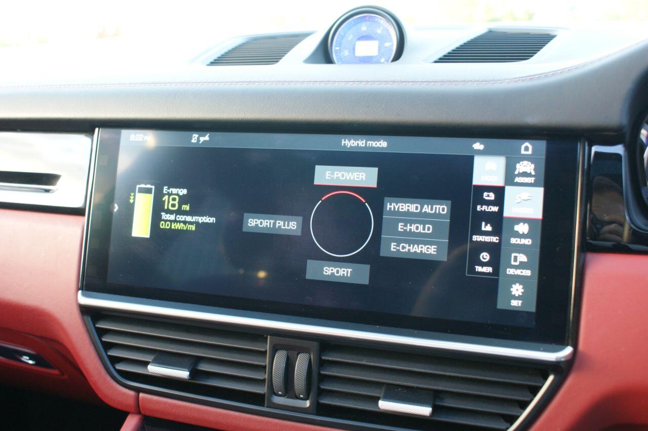 Porsche Cayenne view 63
