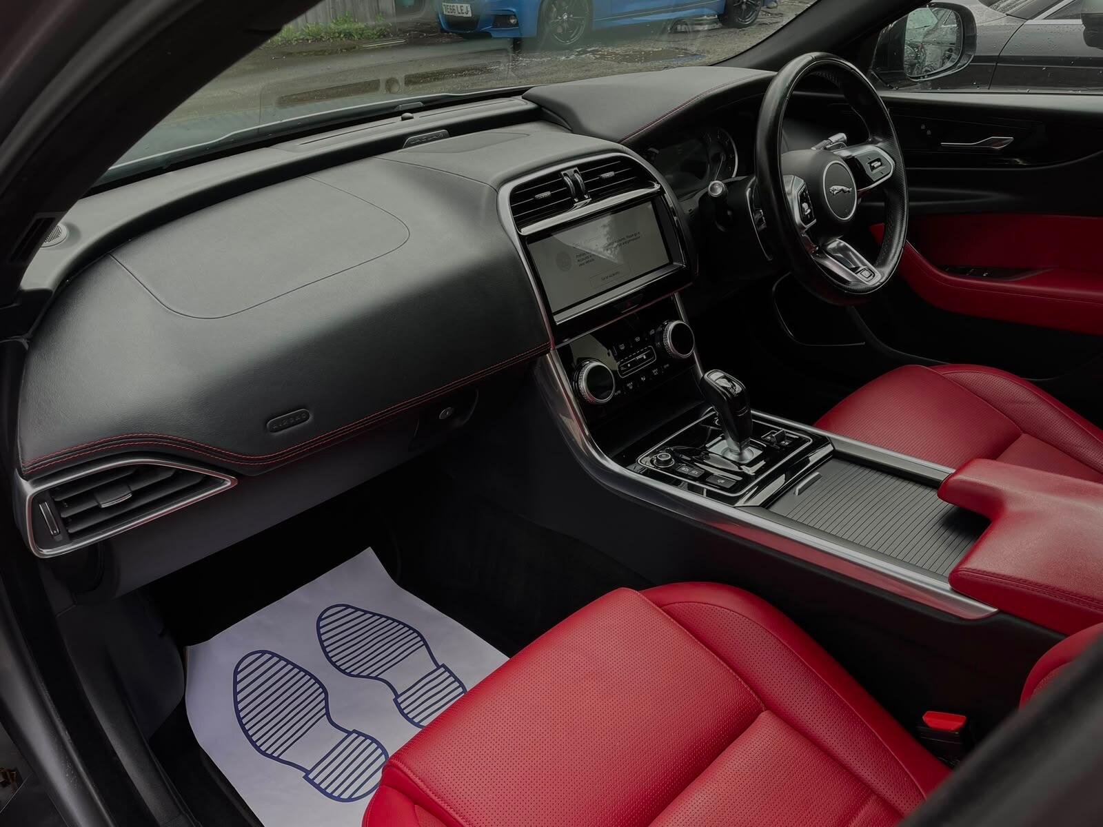 Jaguar XE view 16