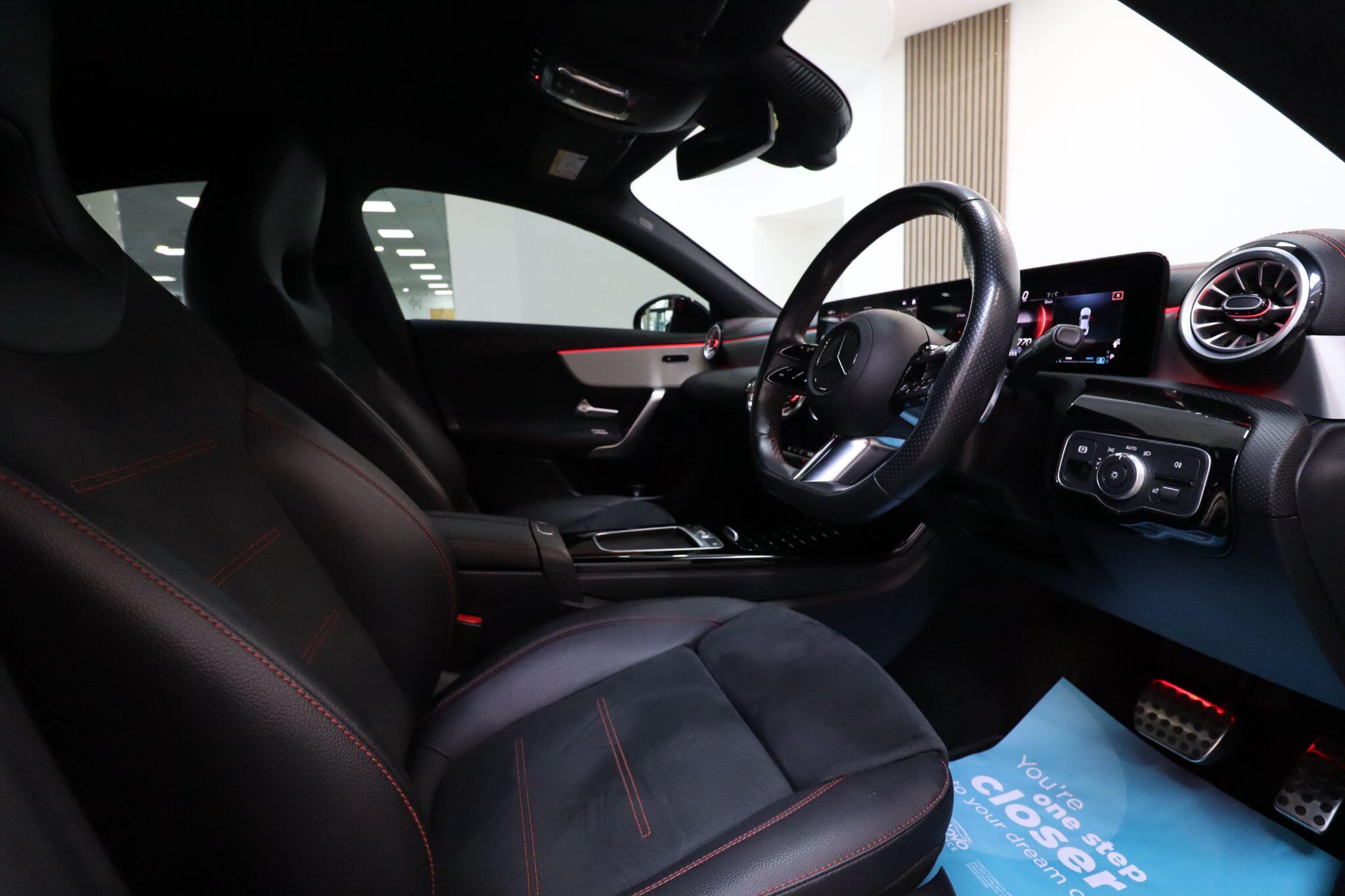 Mercedes-Benz Cla view 14