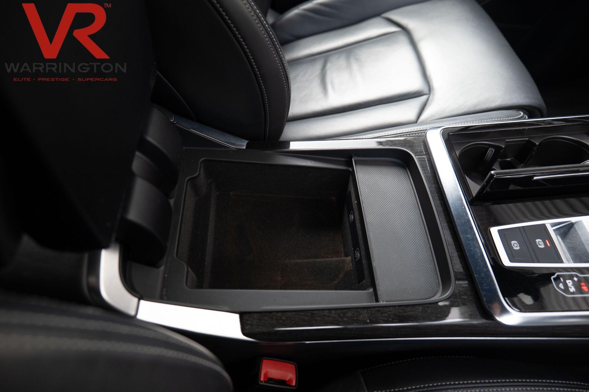 Audi Q7 view 30