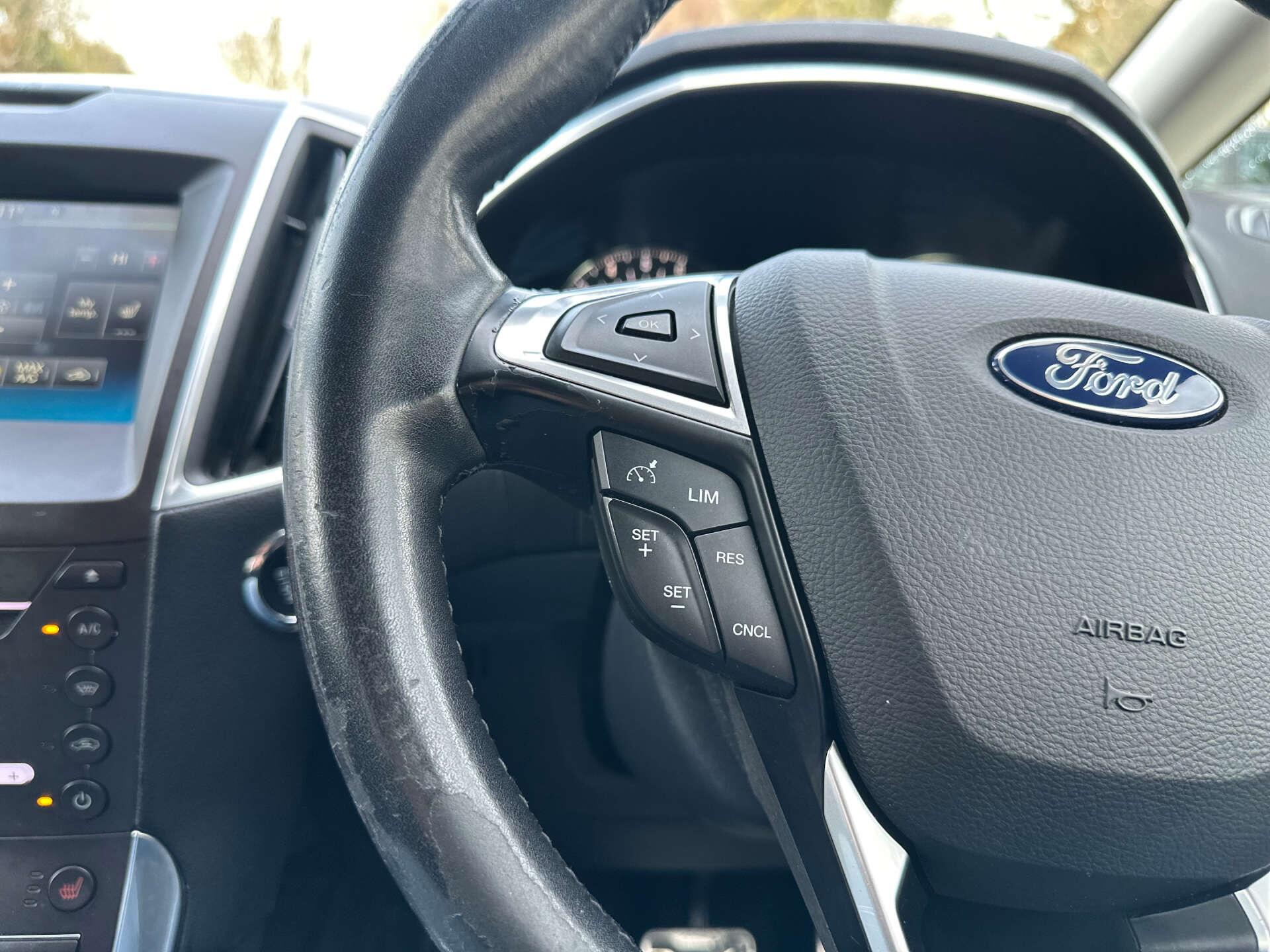 Ford S-Max view 26