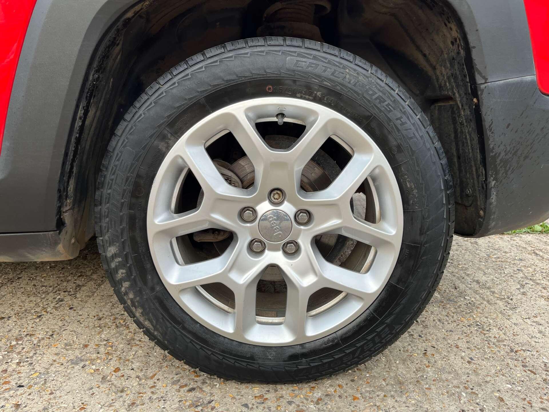 Jeep Renegade view 26