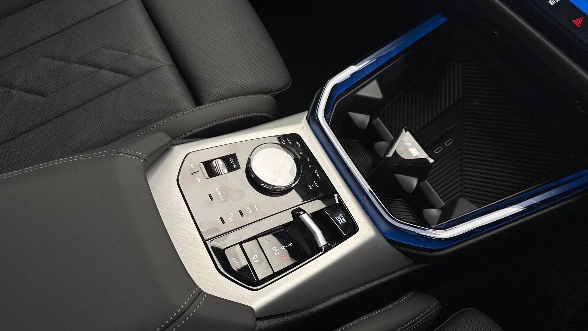 BMW X3 view 10