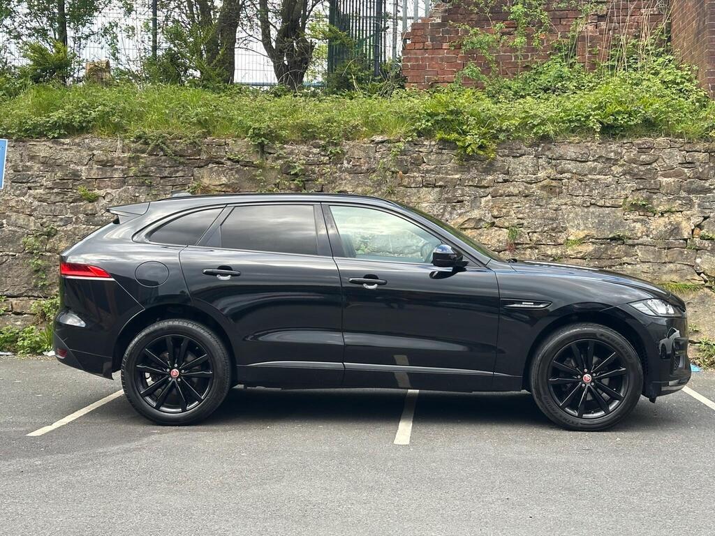 Jaguar F-Pace view 7