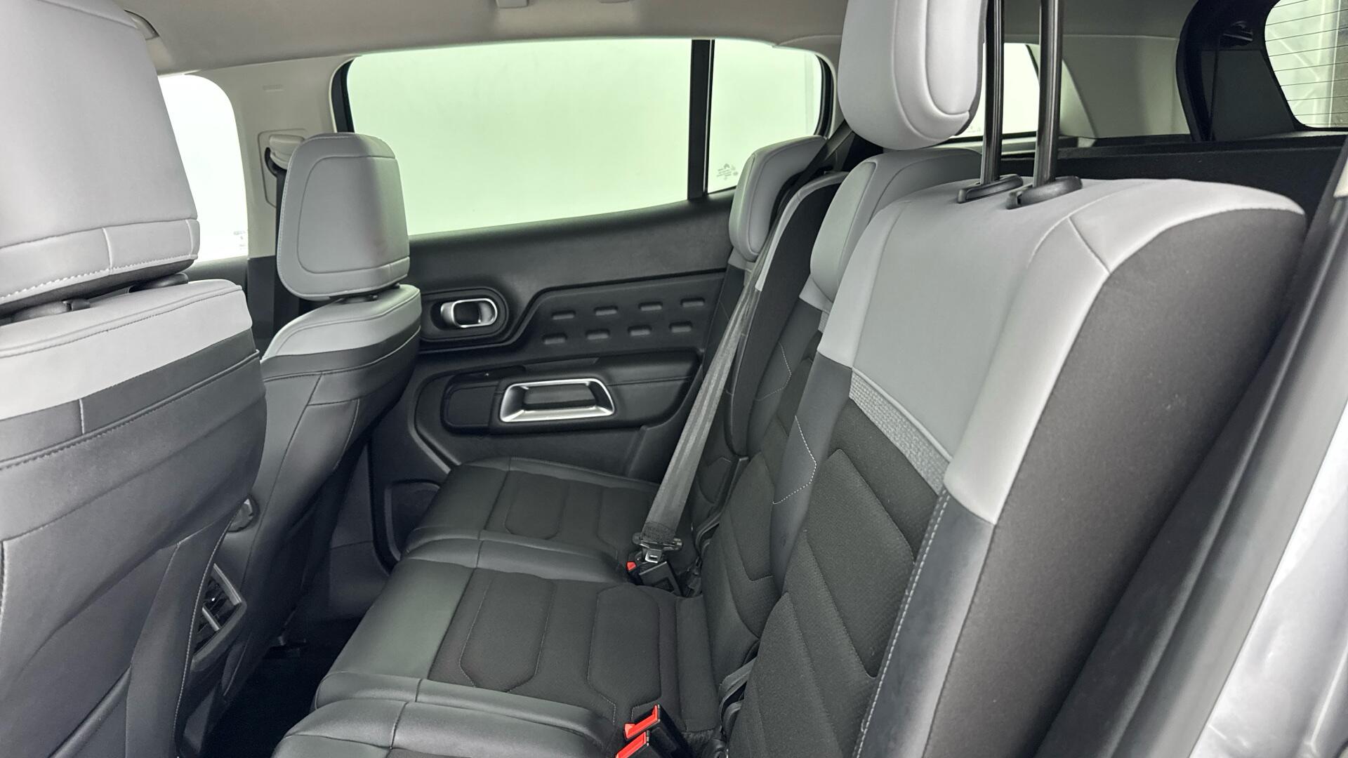 Citroen C5 Aircross view 14
