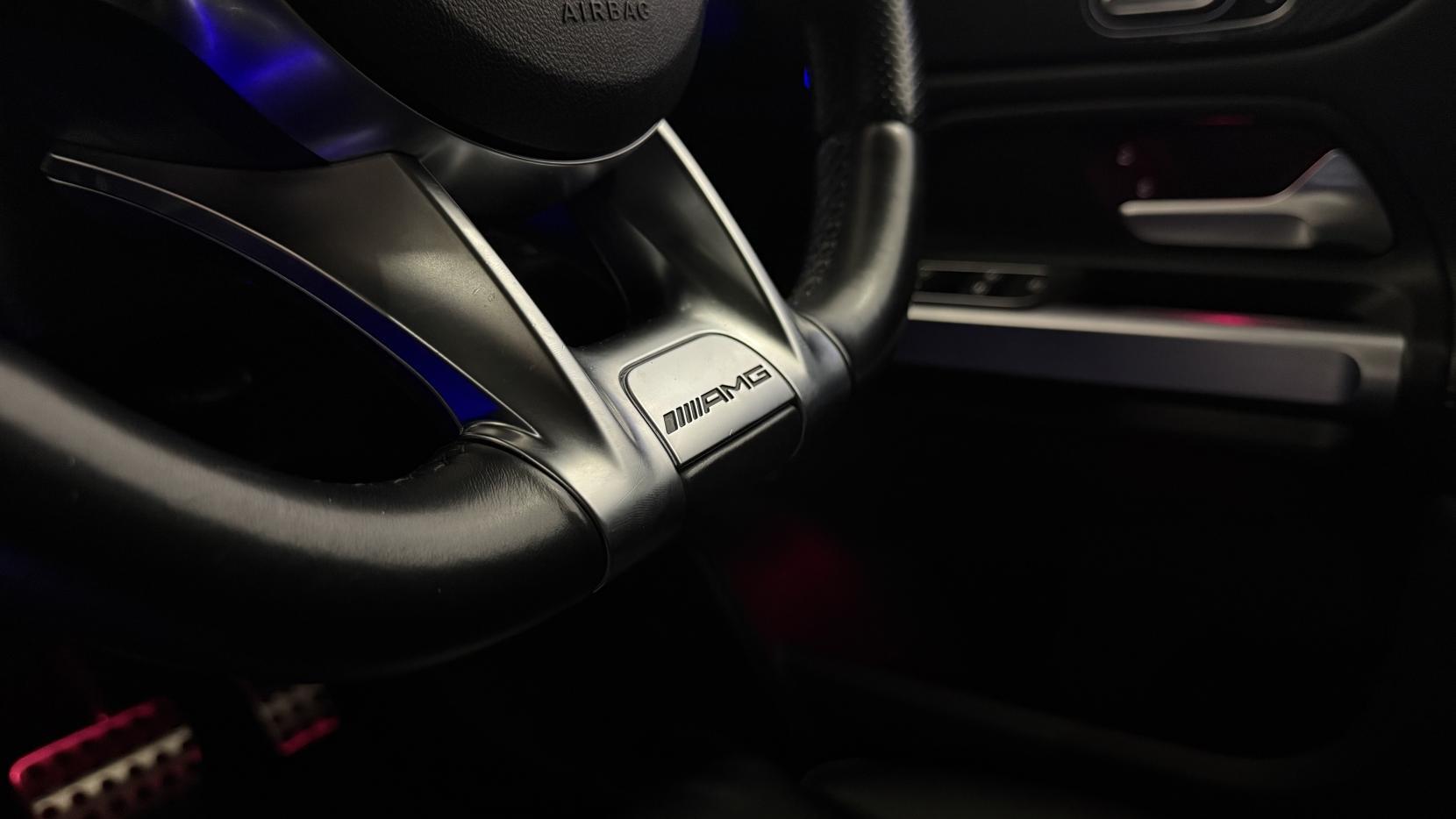Mercedes-Benz GLB view 20