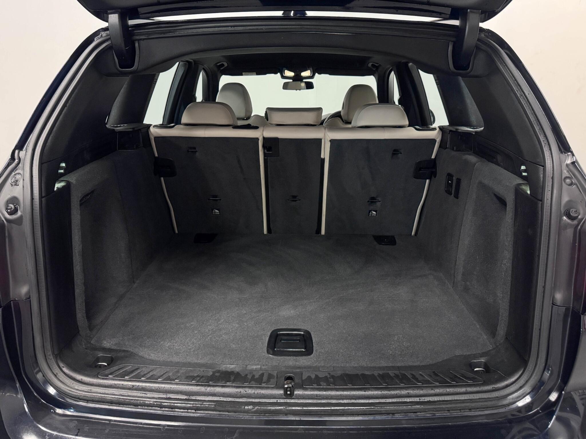 BMW X3 view 7