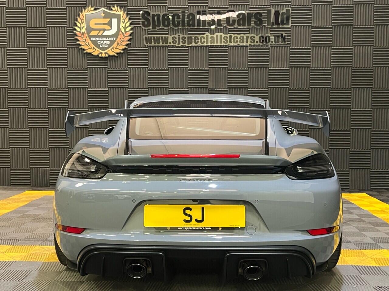 Porsche 718 Cayman view 4