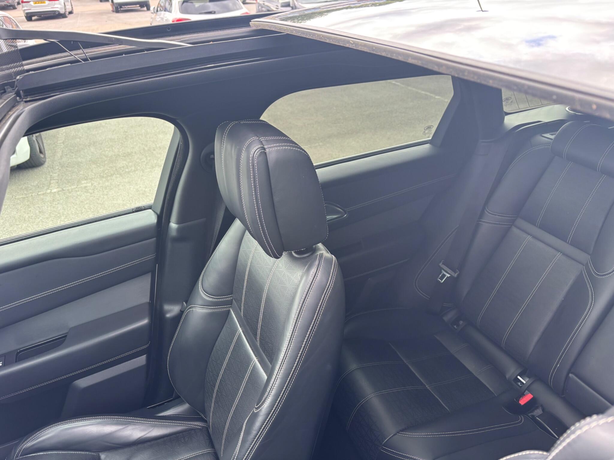 Land Rover Range Rover Velar view 10