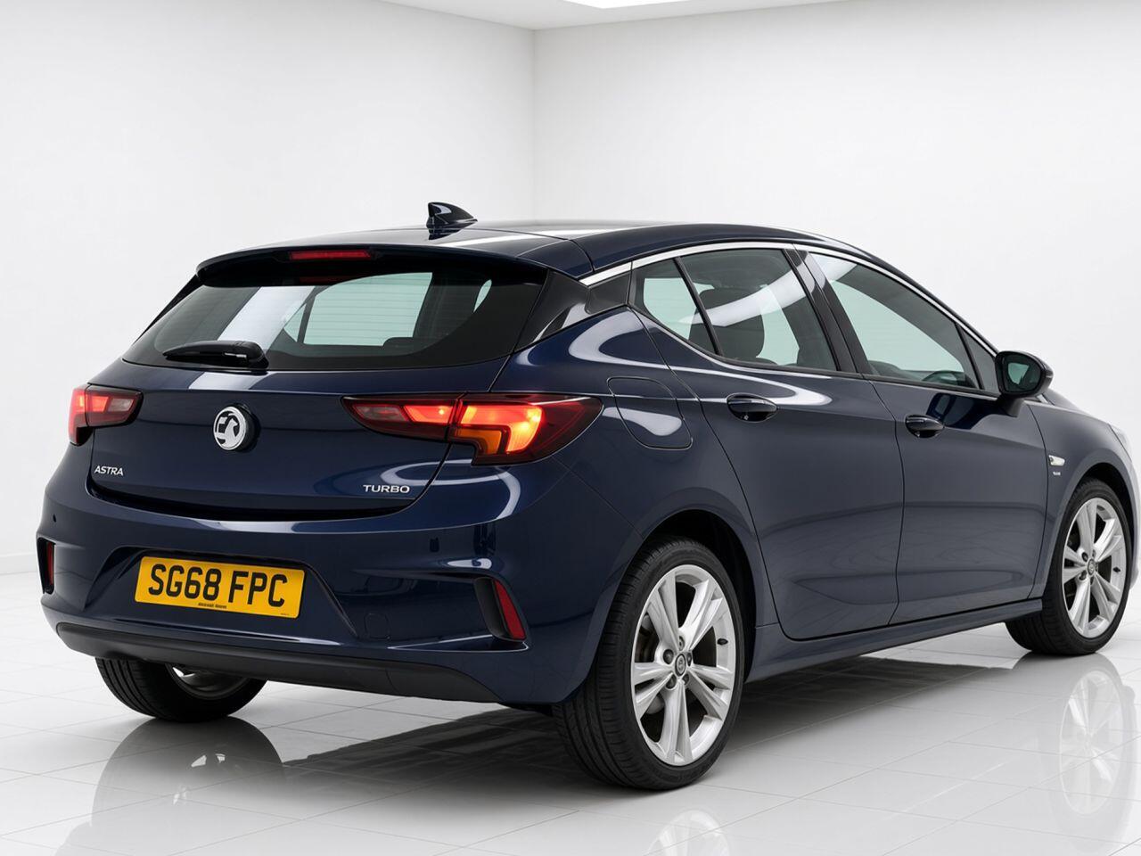 Vauxhall Astra view 5
