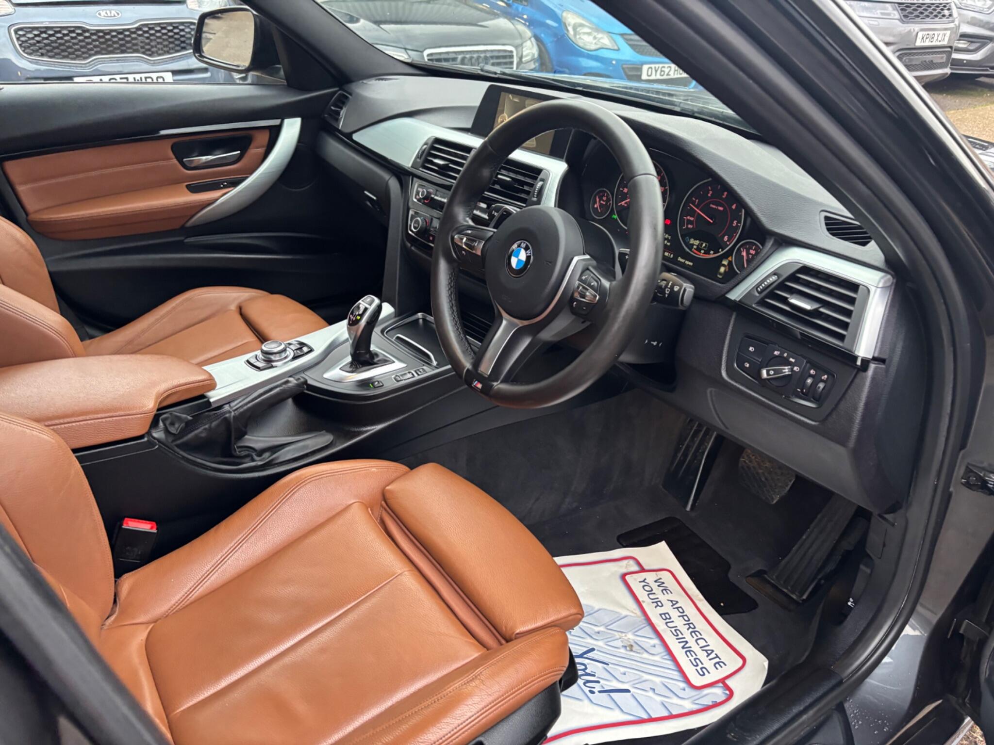 BMW 3 Series view 21