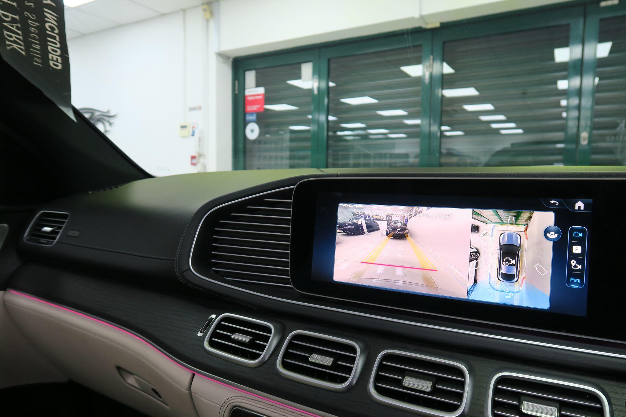 Mercedes-Benz Gle view 19
