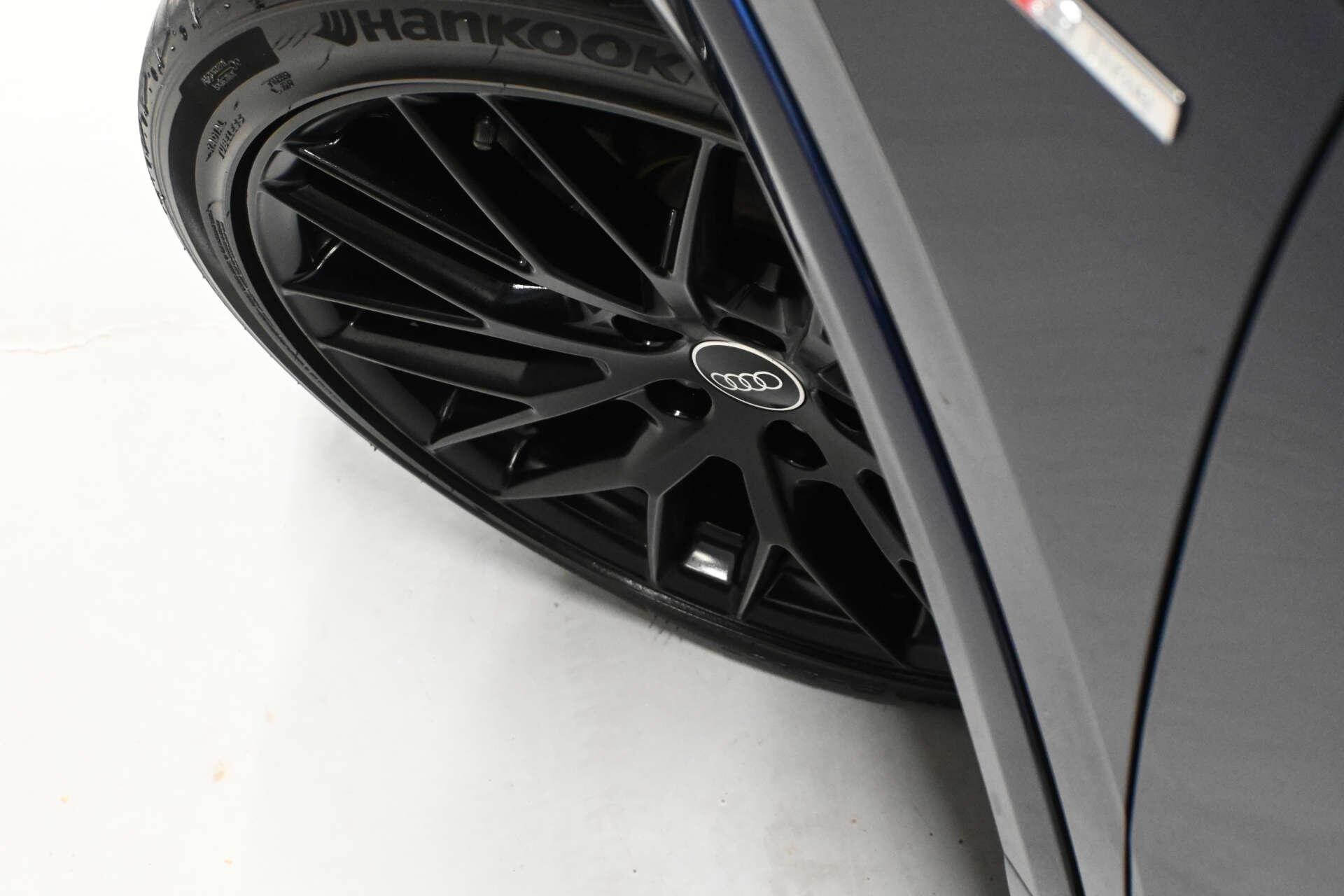 Audi Q2 view 12