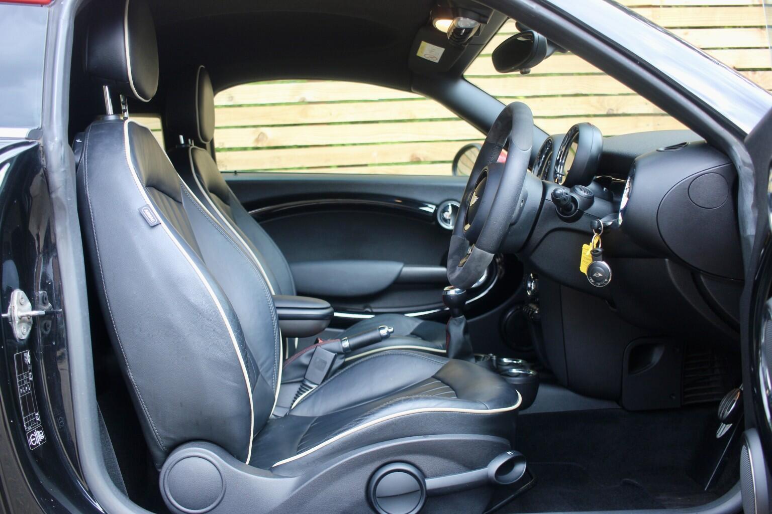 MINI Coupe view 7