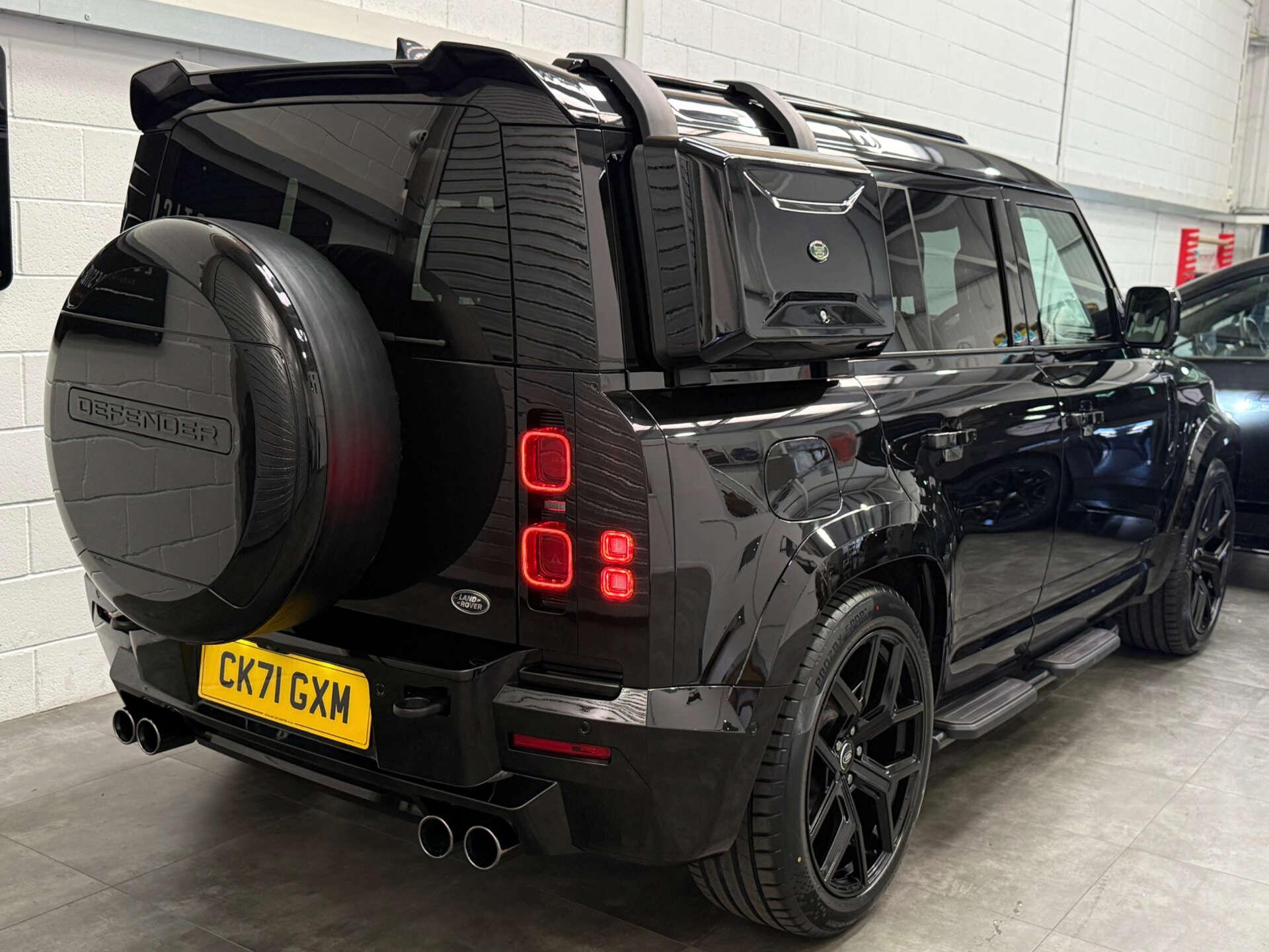 Land Rover Defender view 6