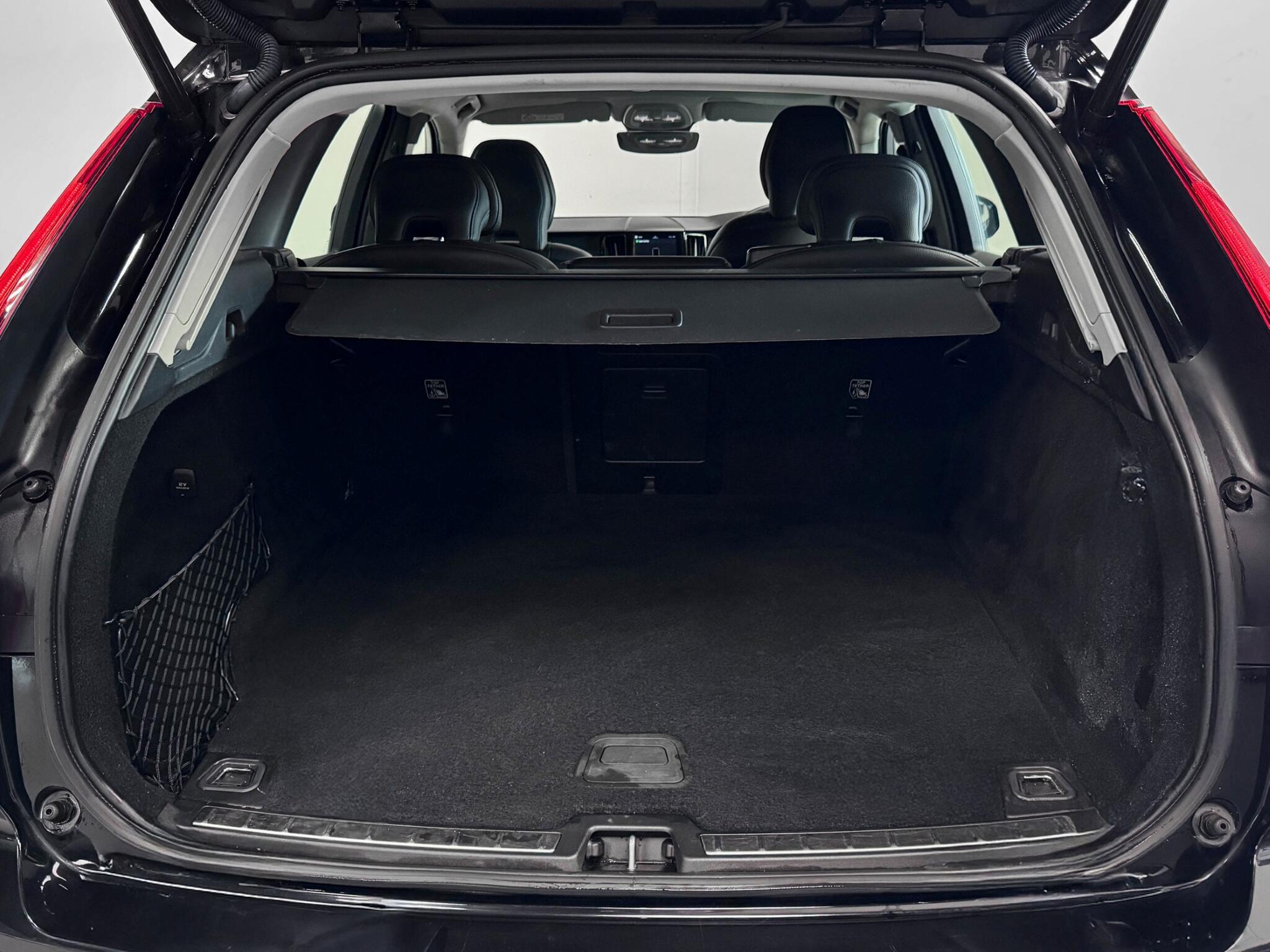 Volvo XC60 view 12