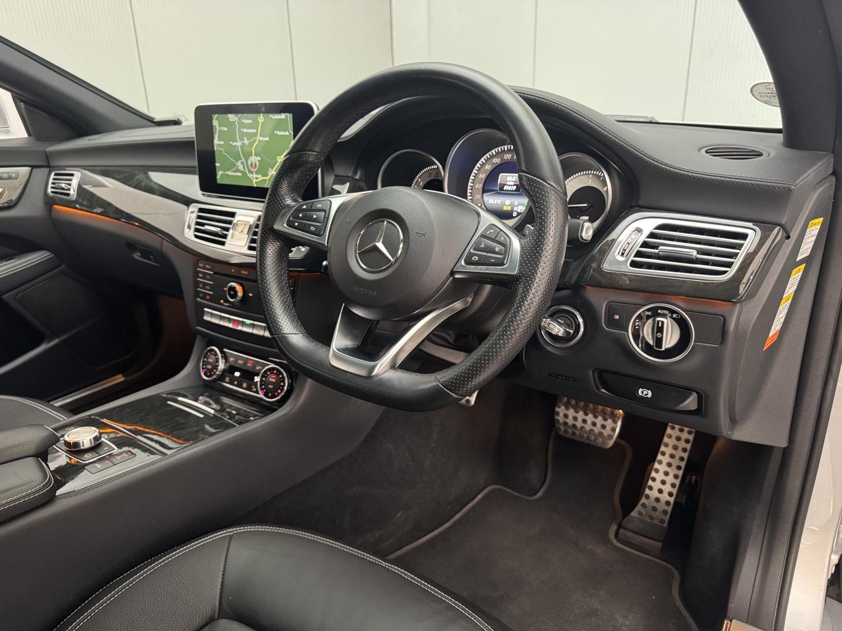 Mercedes-Benz CLS view 55