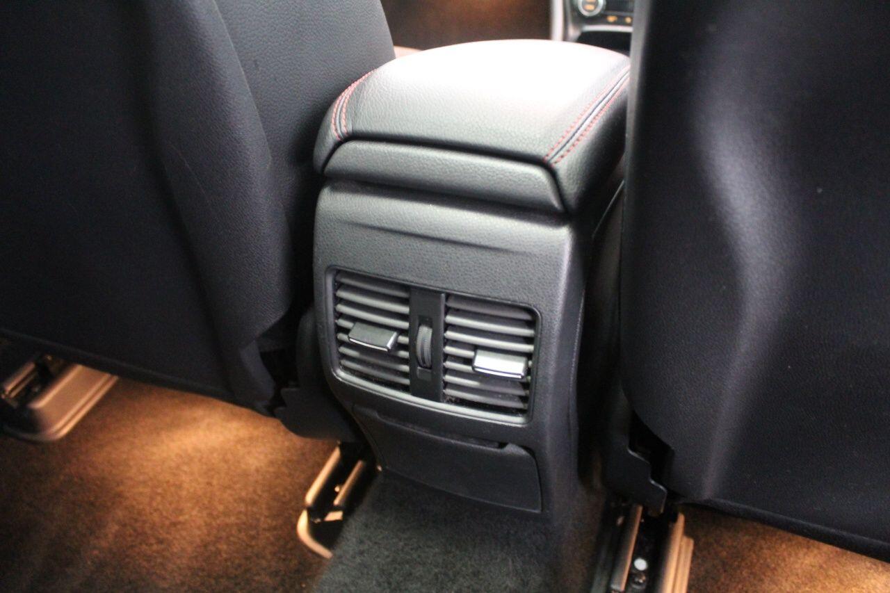 Mercedes-Benz Cla view 57