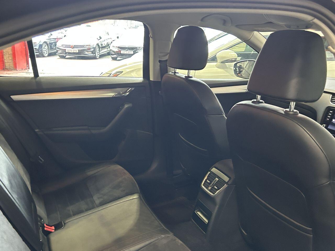 Skoda Octavia view 57