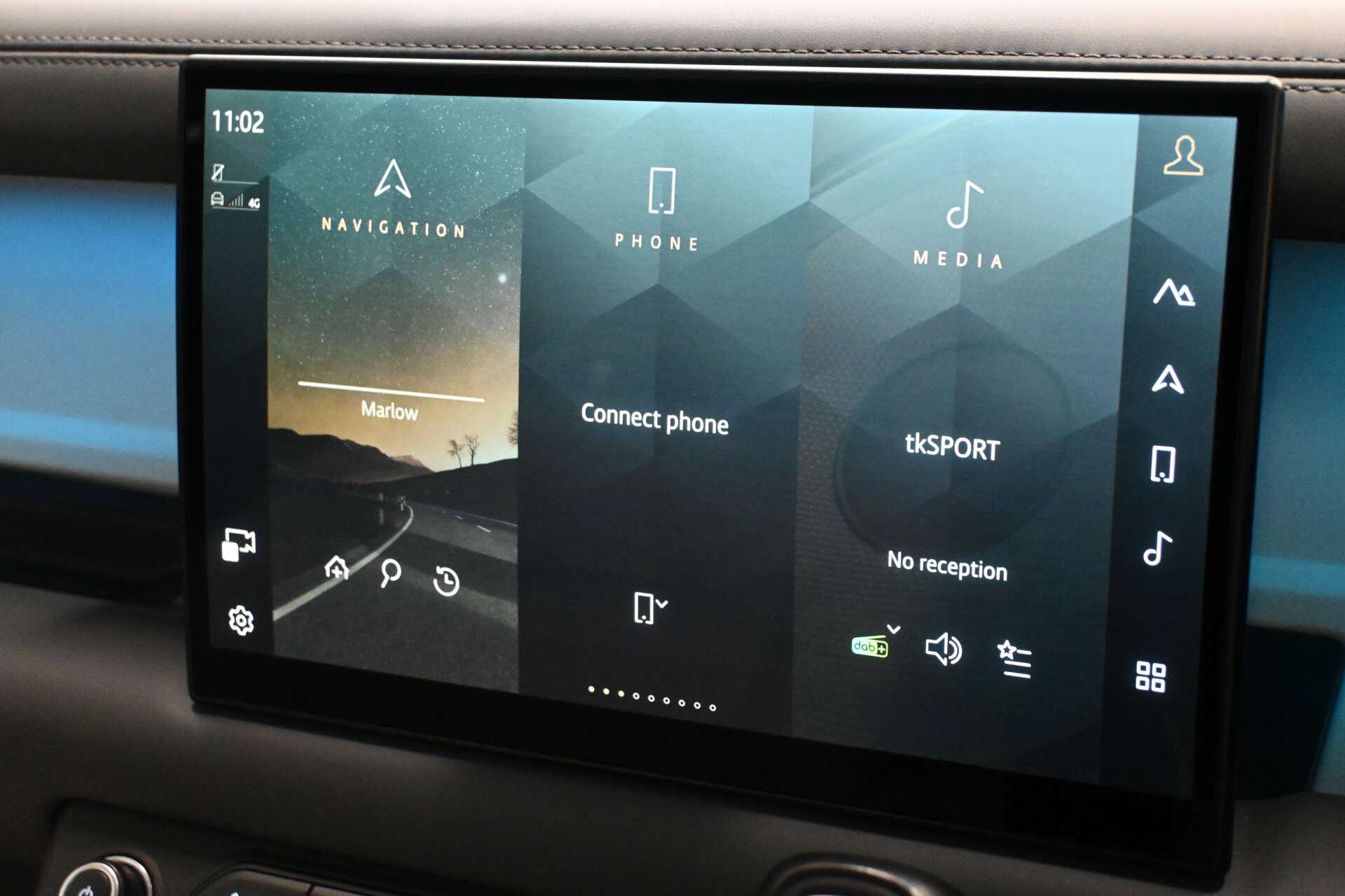 Land Rover Defender view 45