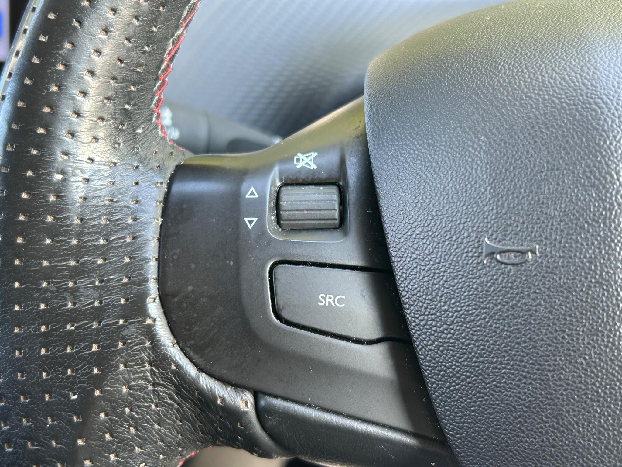 Peugeot 2008 view 31