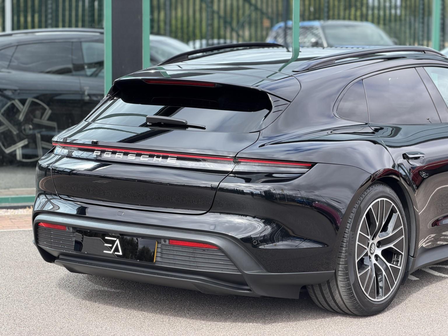 Porsche Taycan view 34