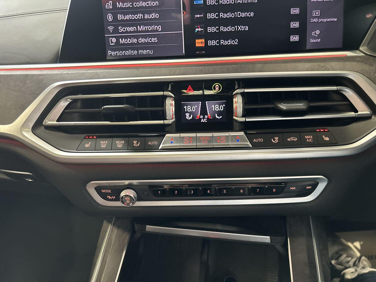 BMW X7 view 60