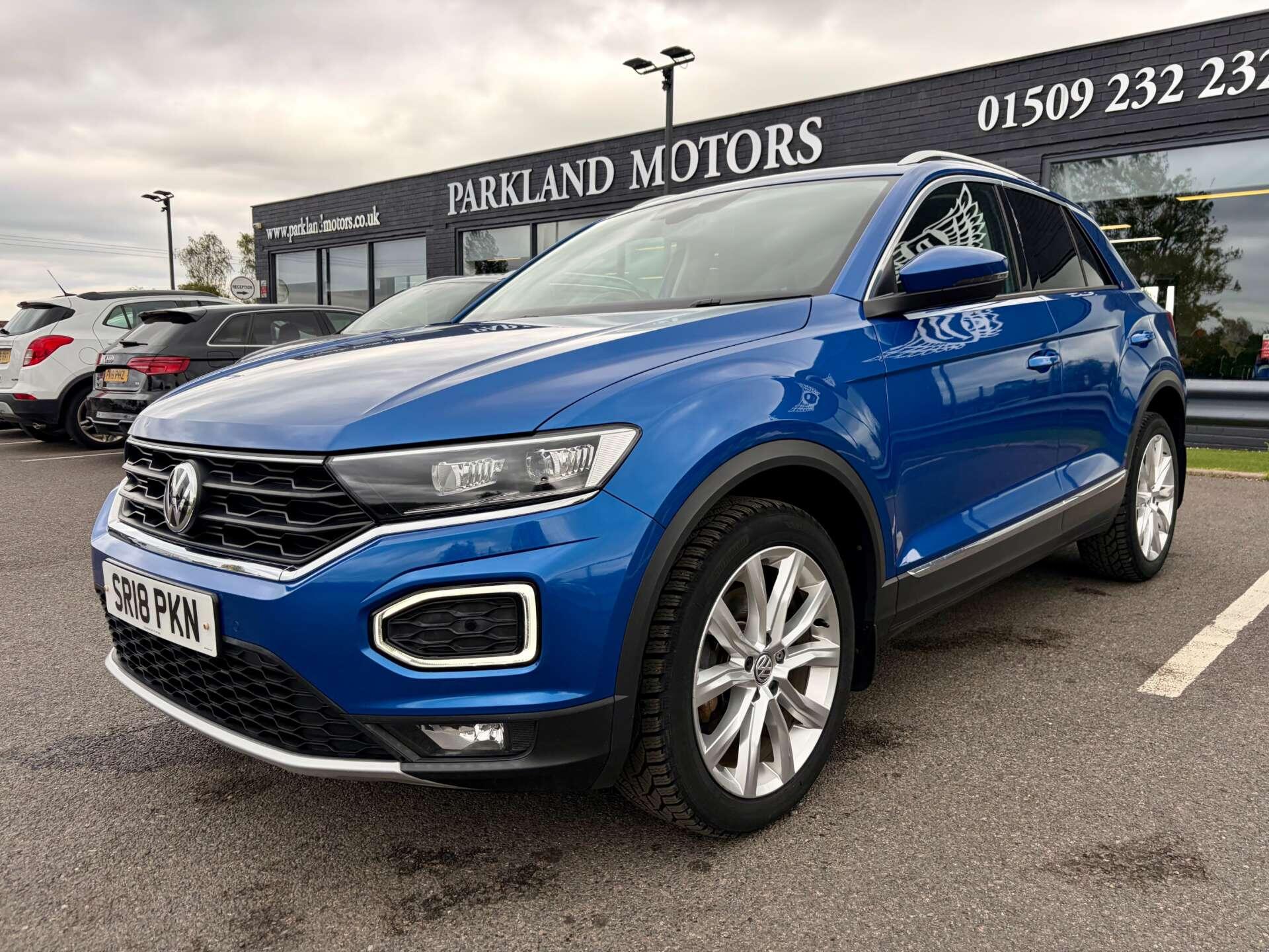 Volkswagen T-Roc view 4