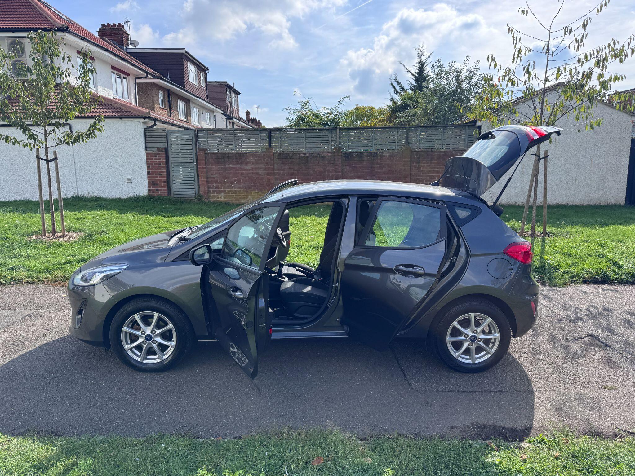 2019 Ford Fiesta 1.1 Ti-VCT Zetec Euro 6 (s/s) 5dr • 33,000 miles image 31