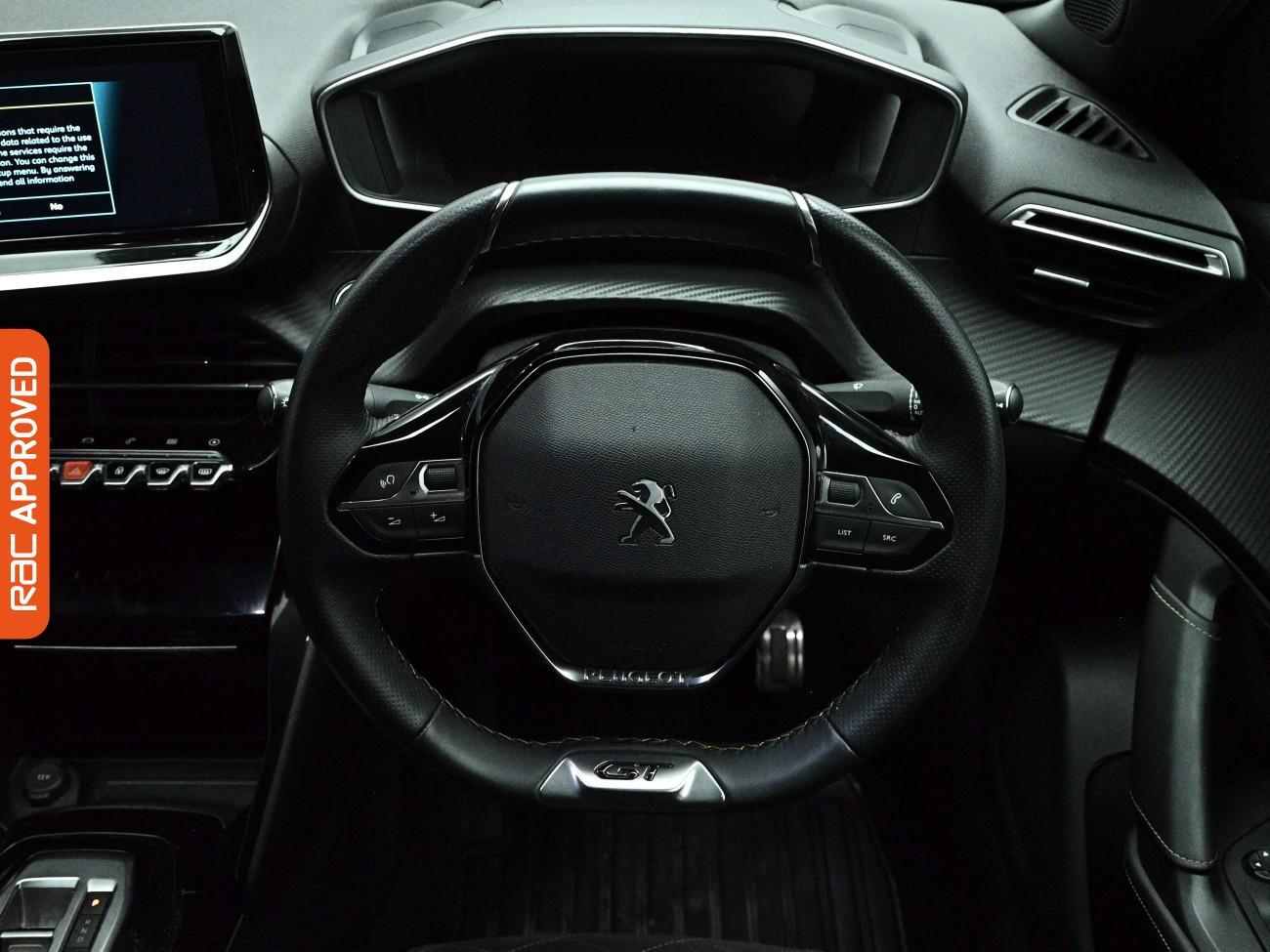 Peugeot E-2008 view 10
