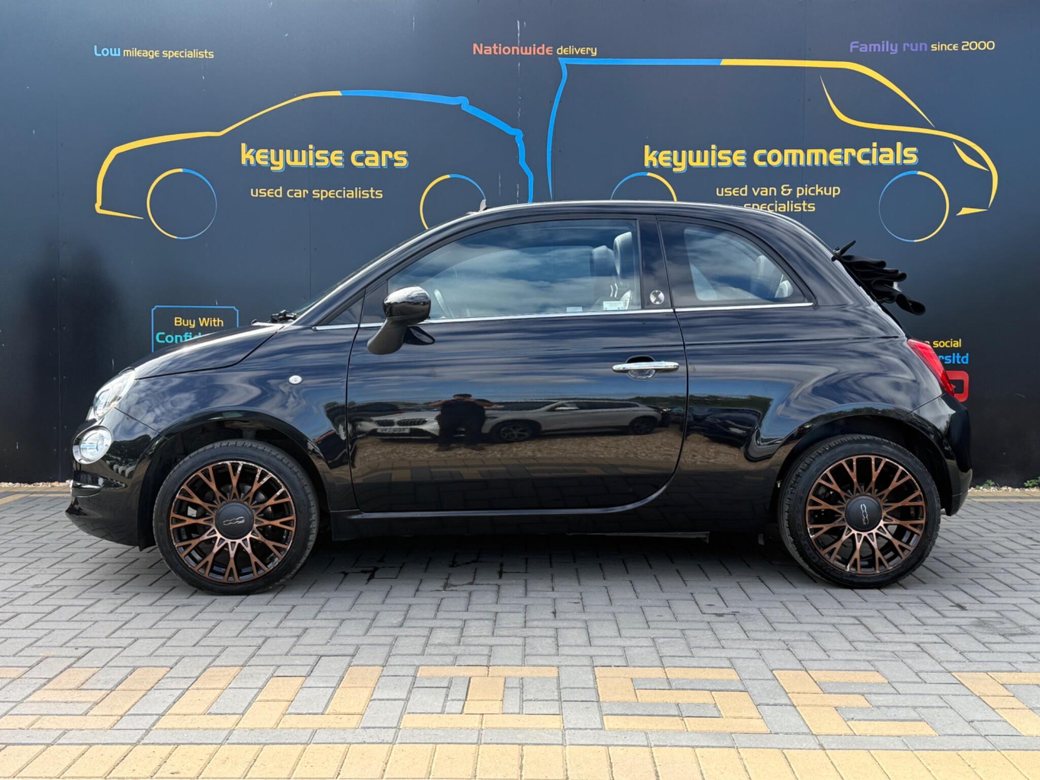 Fiat 500C view 2
