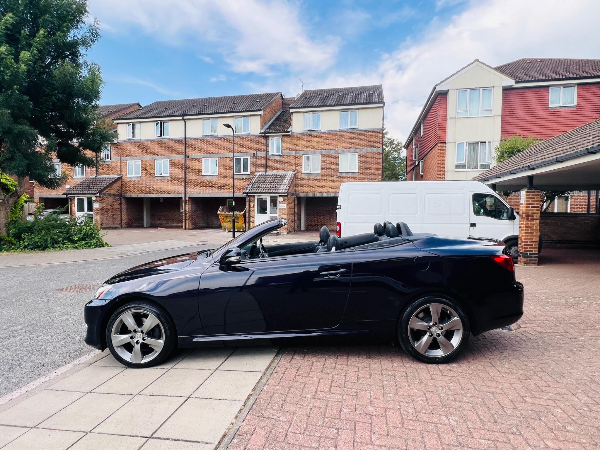 Lexus Is view 32