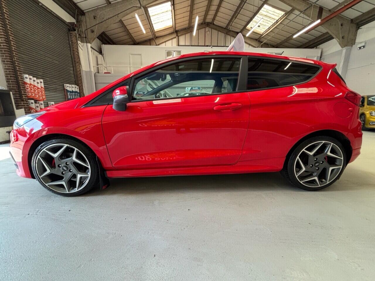 Ford Fiesta view 8
