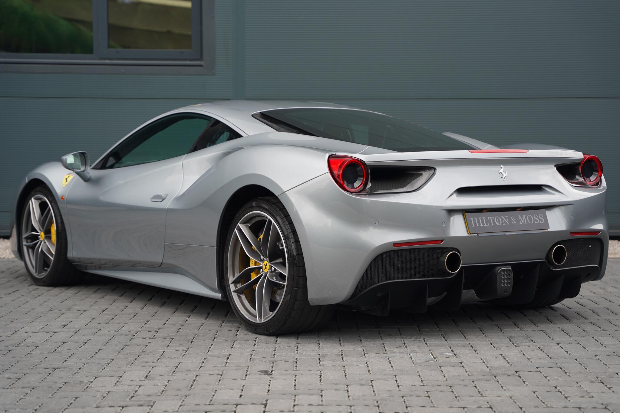 Ferrari 488 view 2
