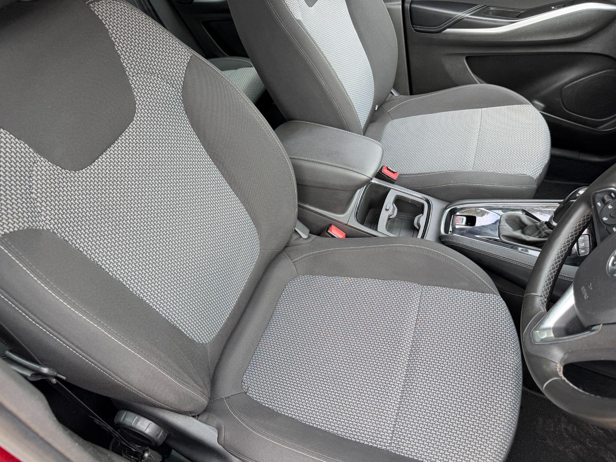 Vauxhall Grandland X view 30